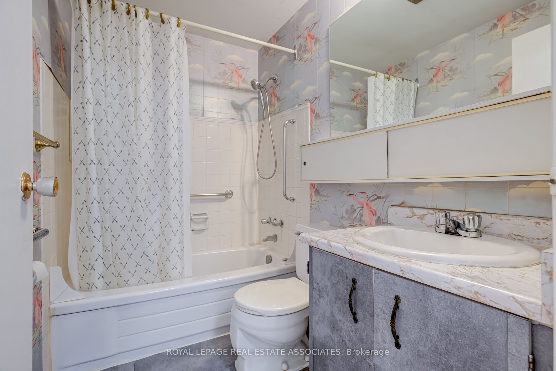 215 Mississauga Valley Boulevard Property Photo 34