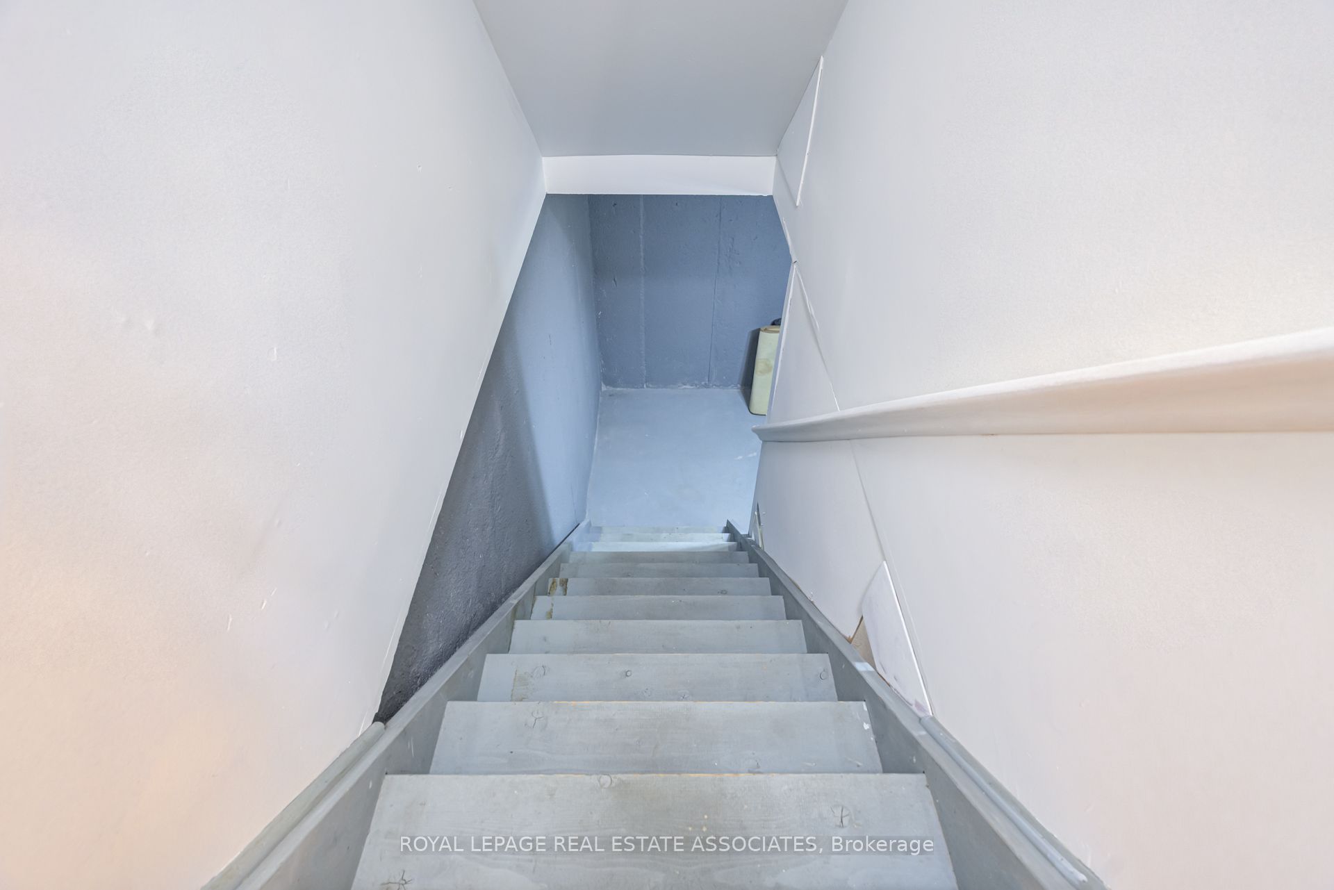 215 Mississauga Valley Boulevard Property Photo 38