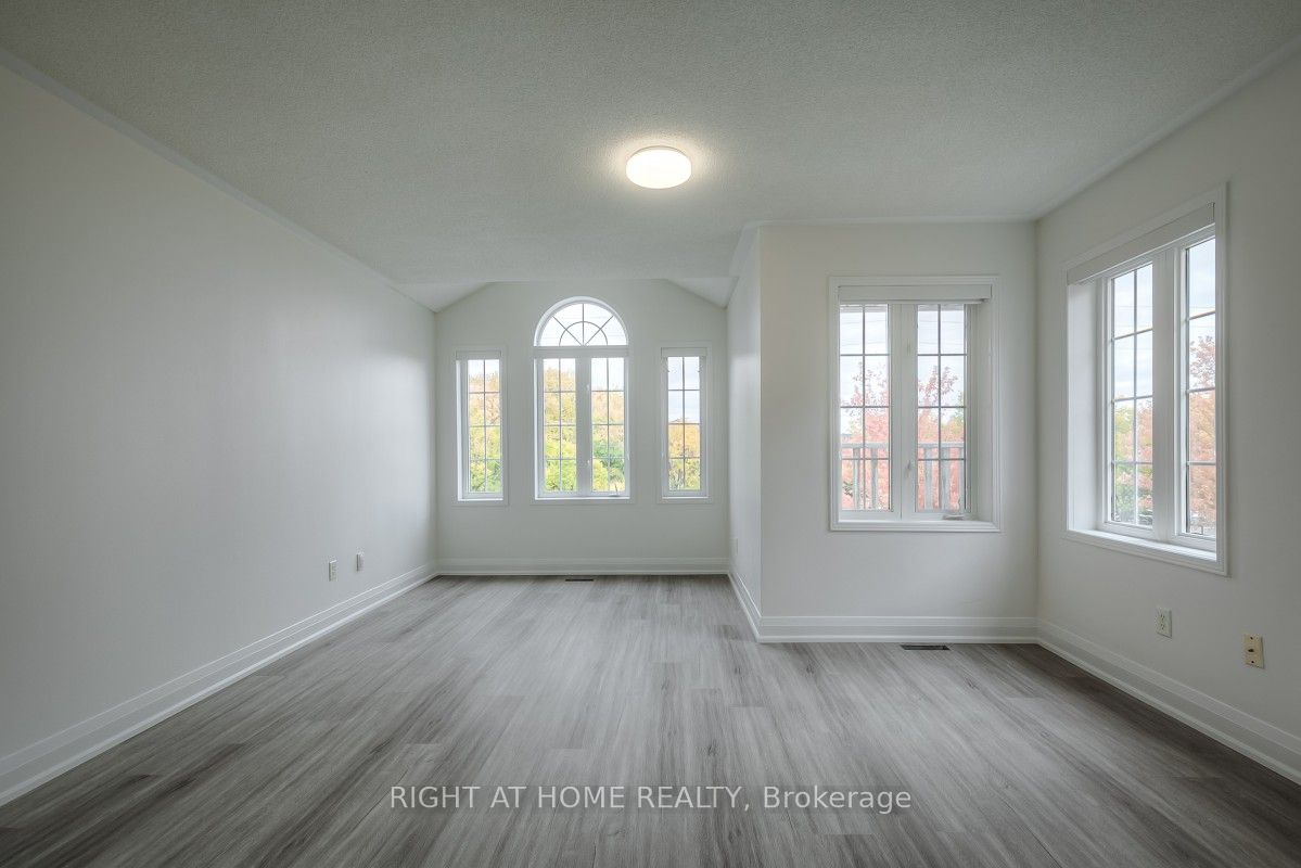 7401 Village Walk Property Photo 18