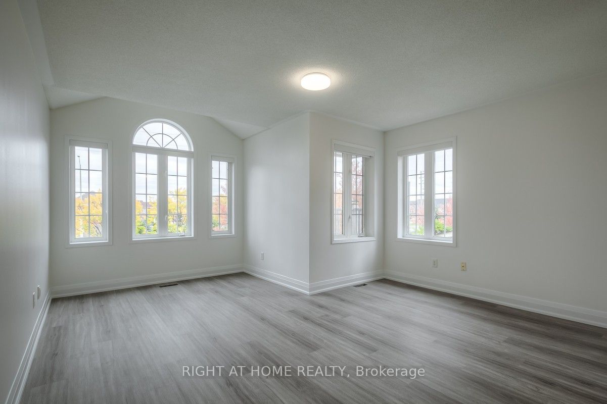 7401 Village Walk Property Photo 19