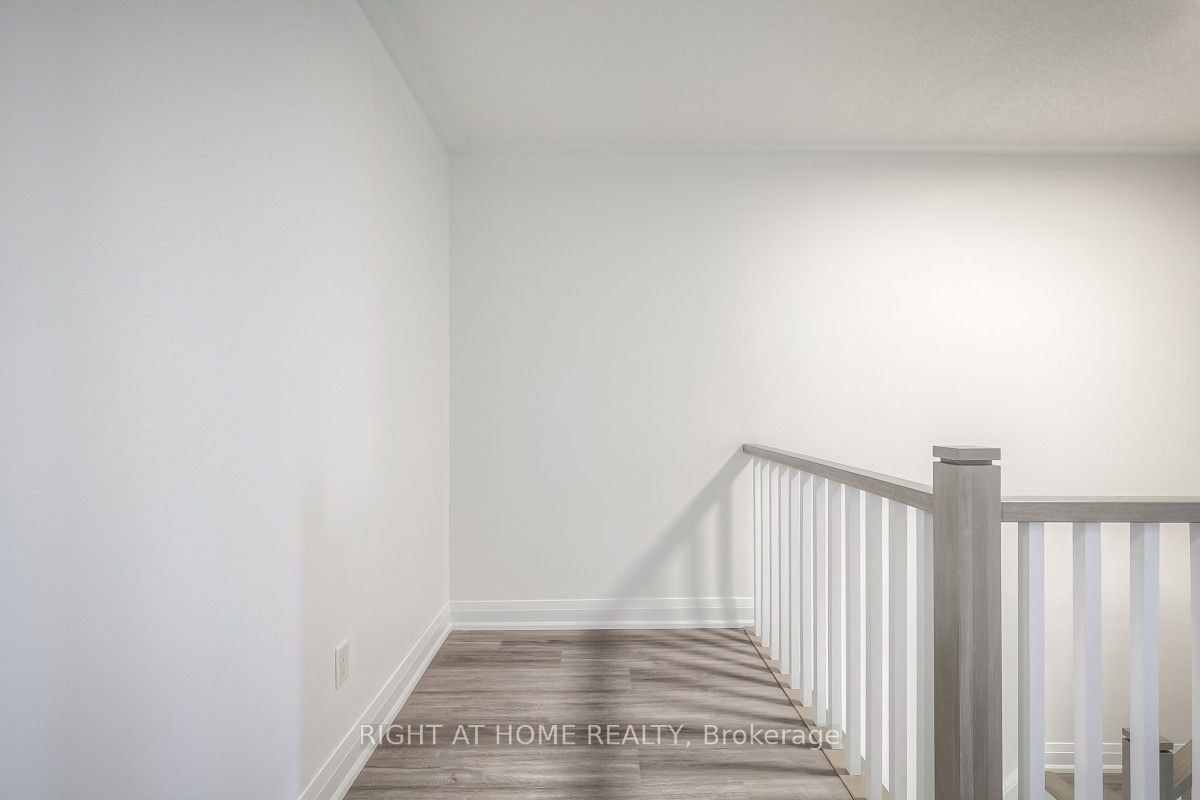 7401 Village Walk Property Photo 32