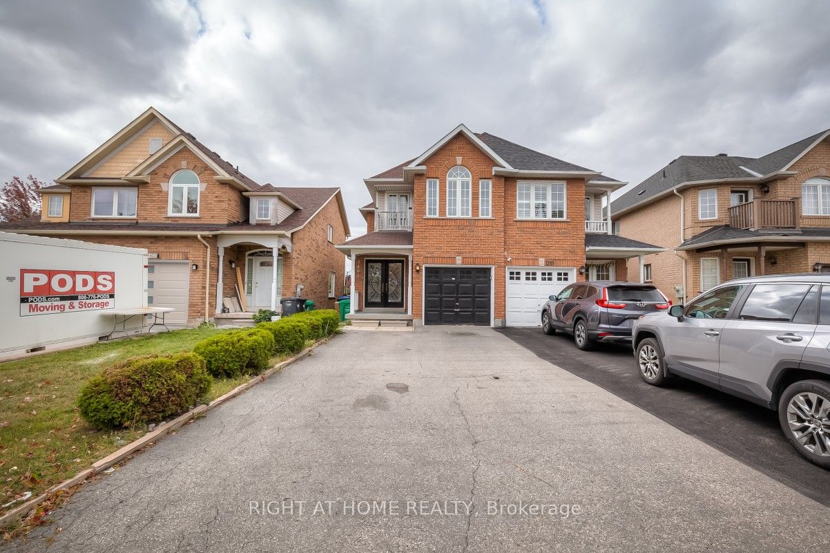 7401 Village Walk Property Photo 36