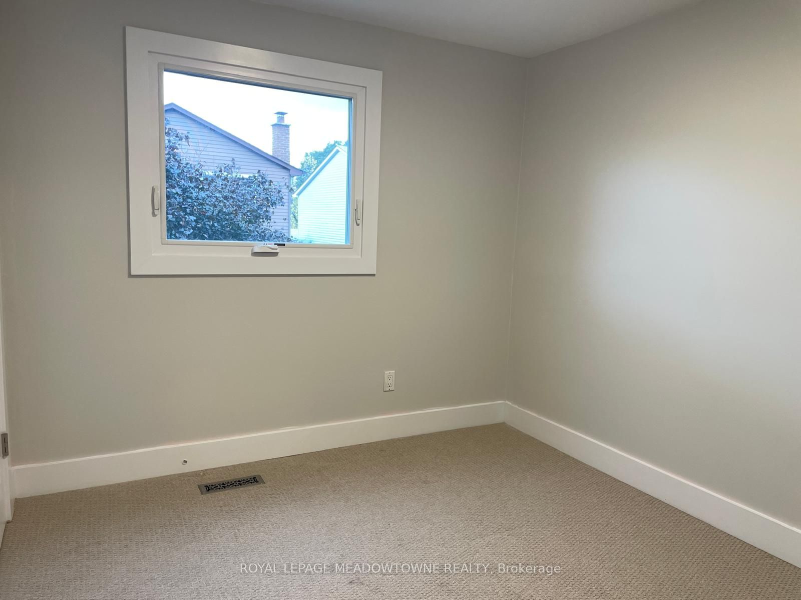 444 Vanier Drive Property Photo 22
