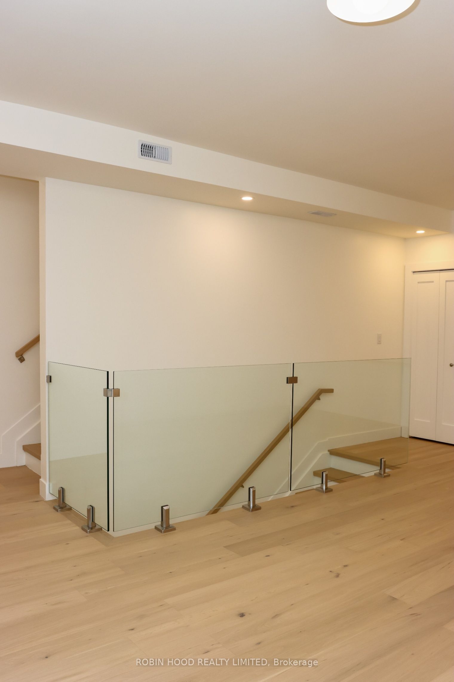 247 Pacific Avenue 2 Property Photo 8