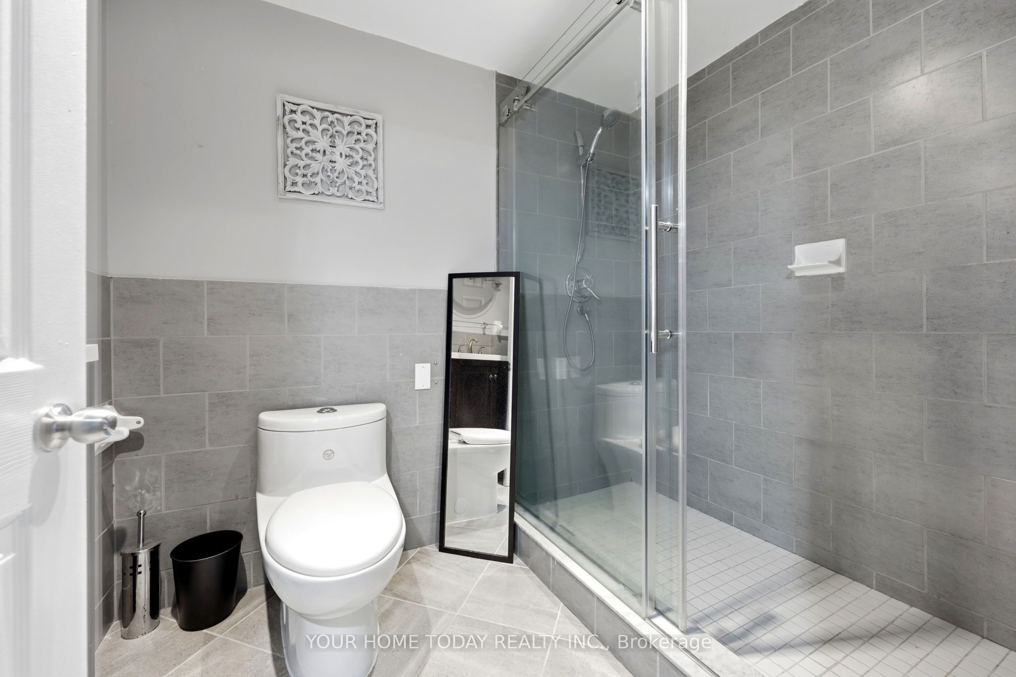 33 Preston Street Property Photo 36