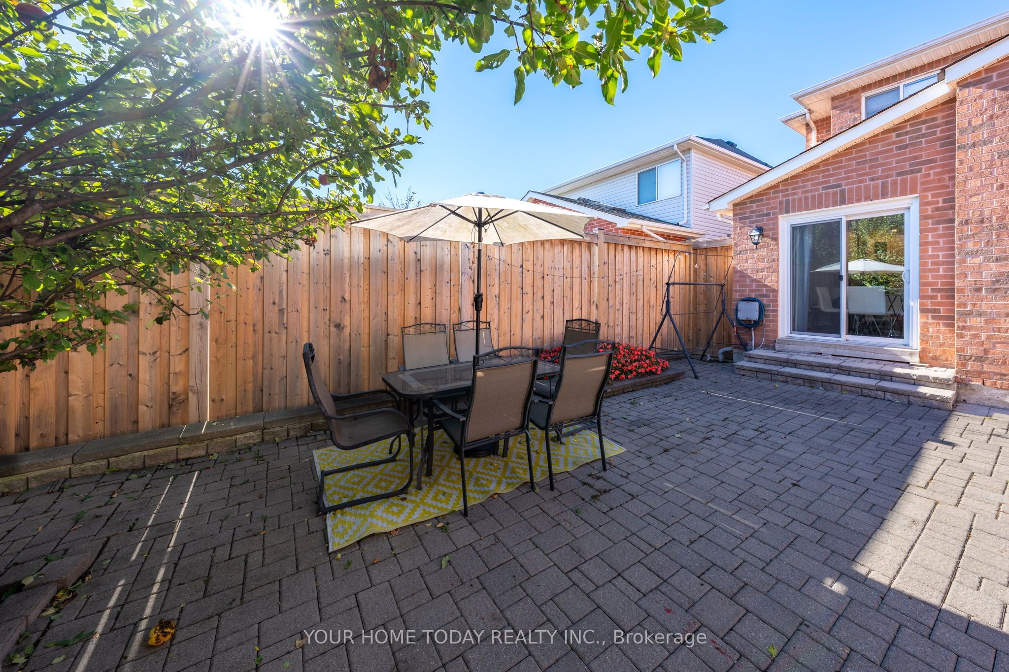 33 Preston Street Property Photo 40