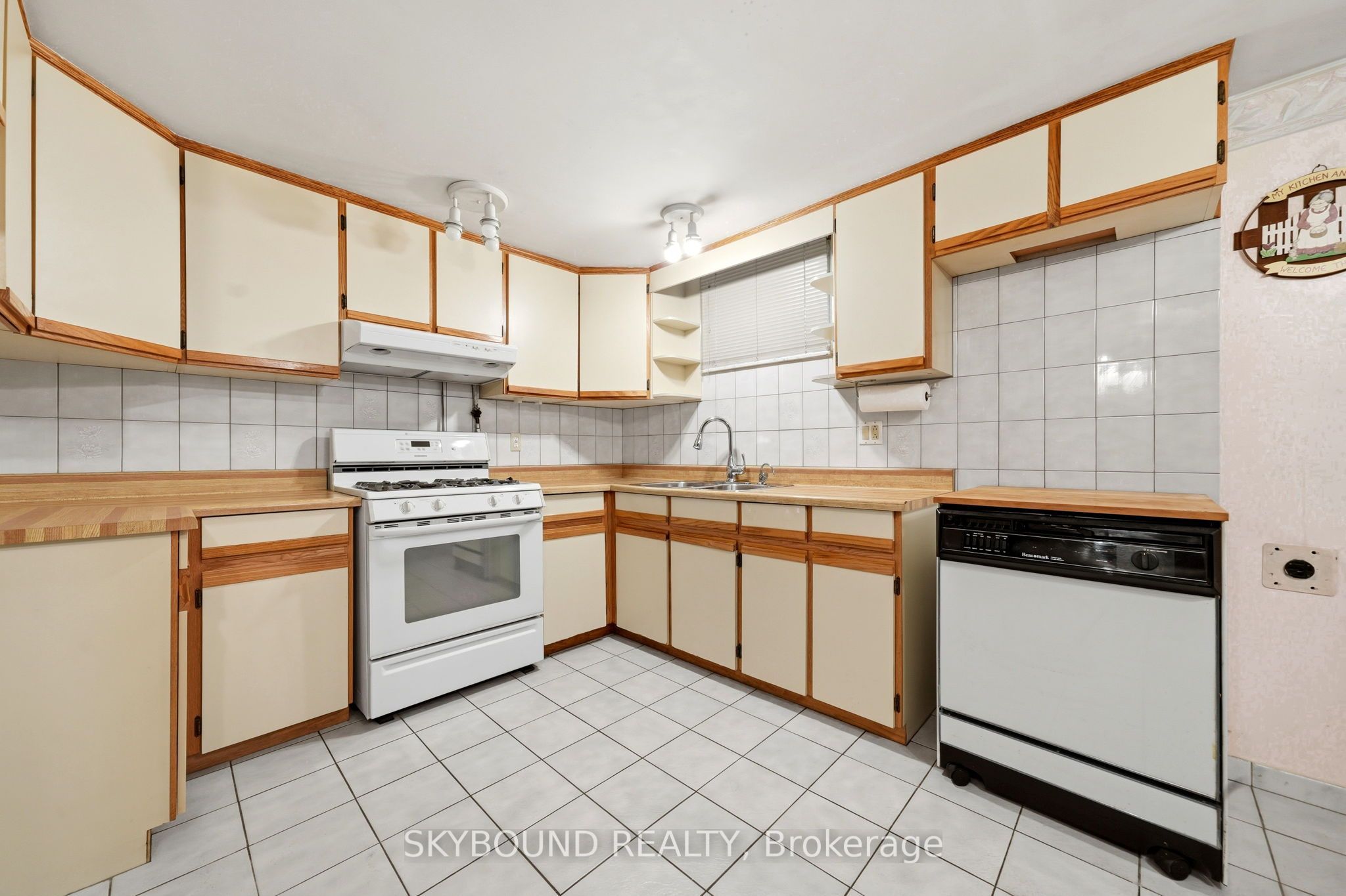 64a Saint Georges Boulevard Property Photo 34