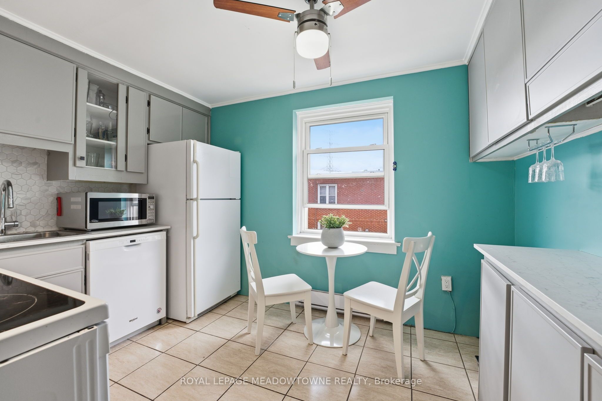 1351 Lakeshore Road 15 Property Photo 6