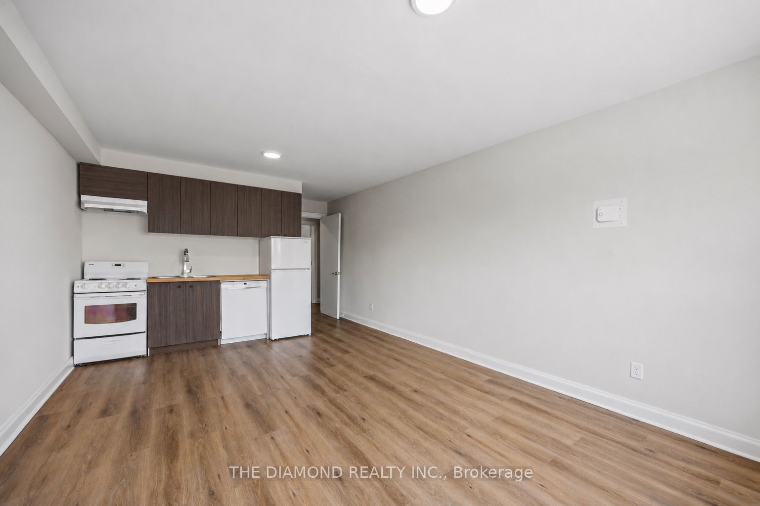 1958a Eglinton Avenue W Property Photo 10