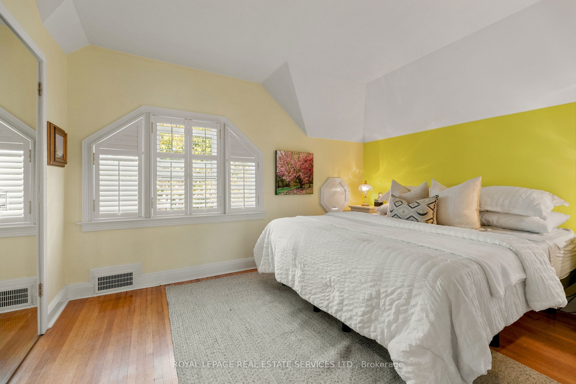 64 Cliveden Avenue Property Photo 16