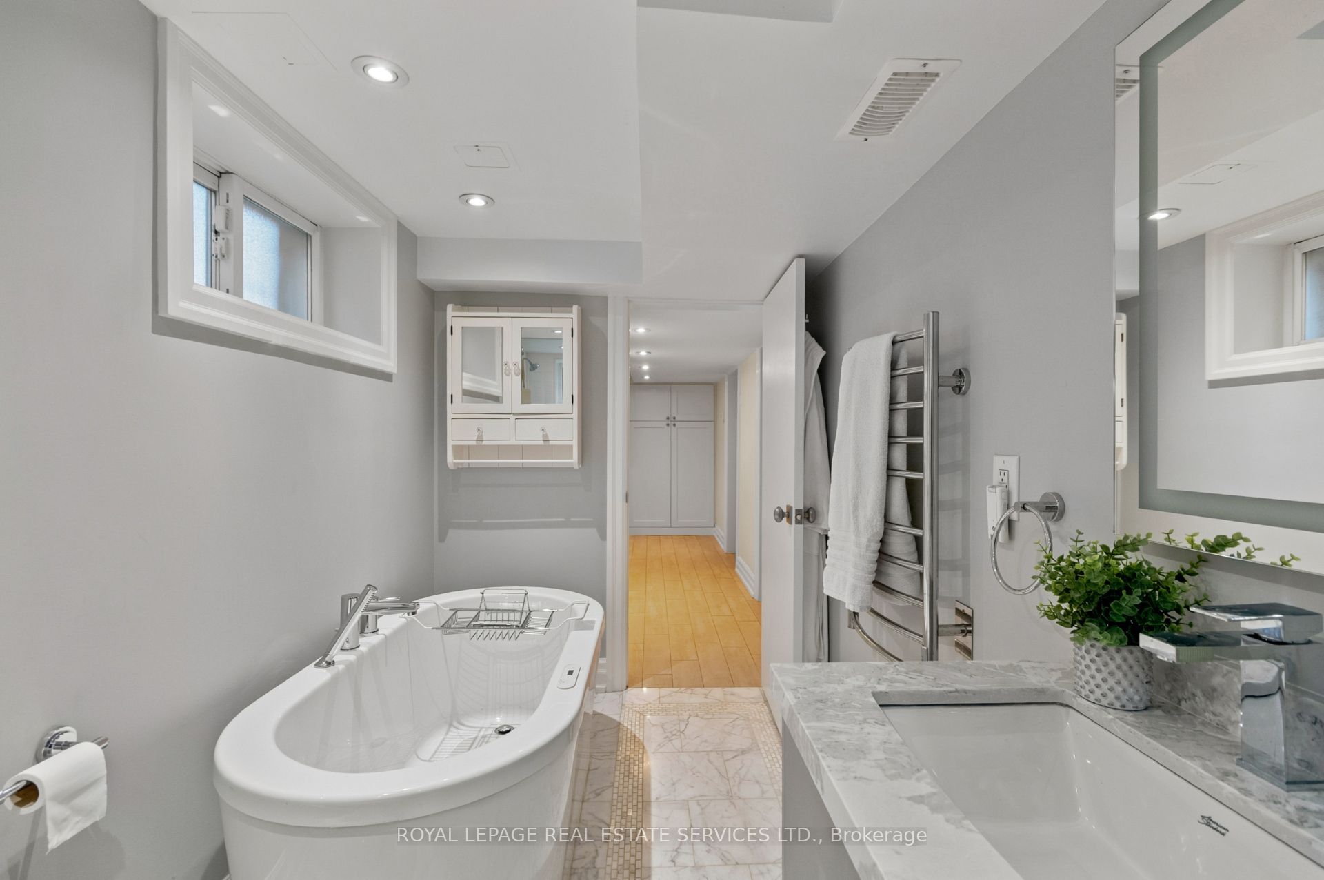 64 Cliveden Avenue Property Photo 31