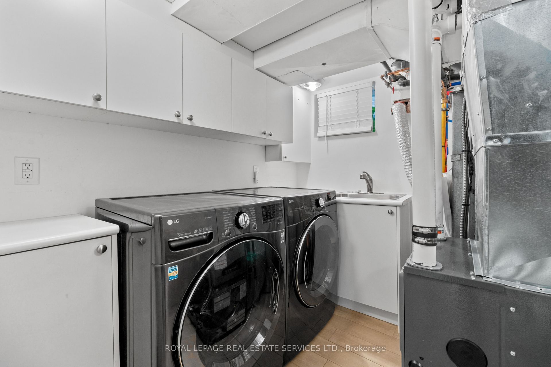 64 Cliveden Avenue Property Photo 32