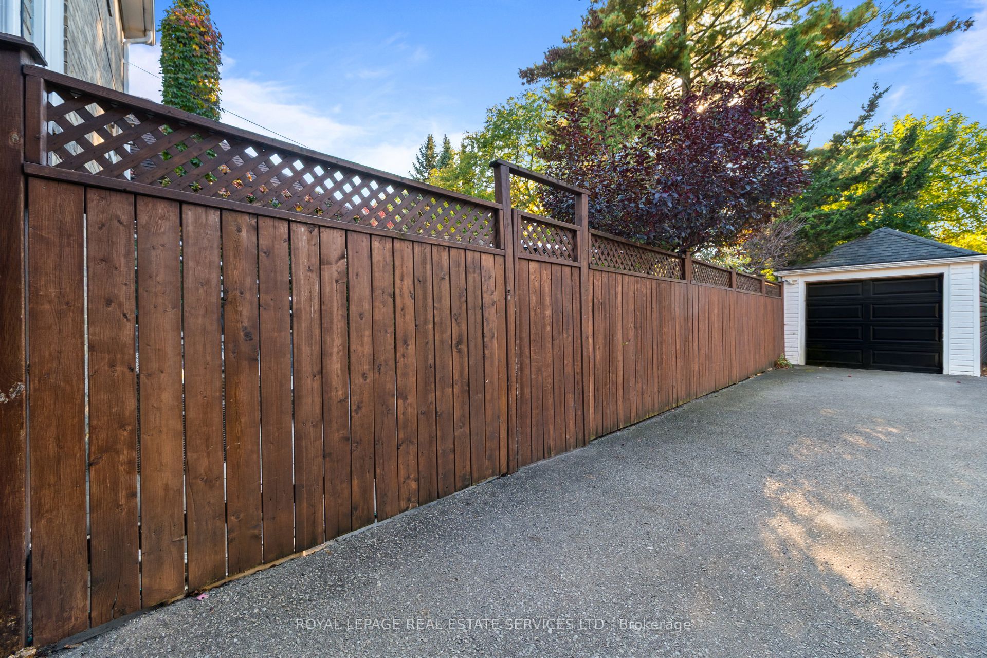 64 Cliveden Avenue Property Photo 40