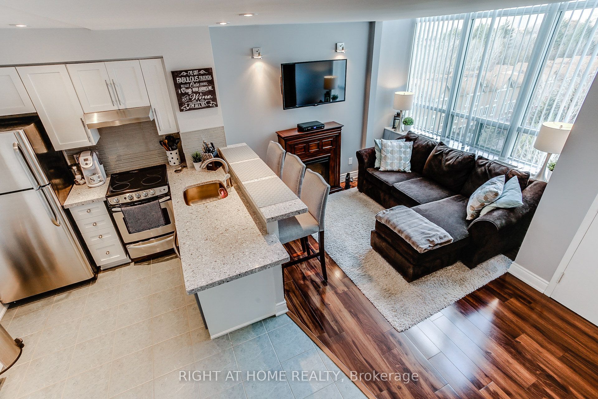 300 Manitoba Street 426 Property Photo 1