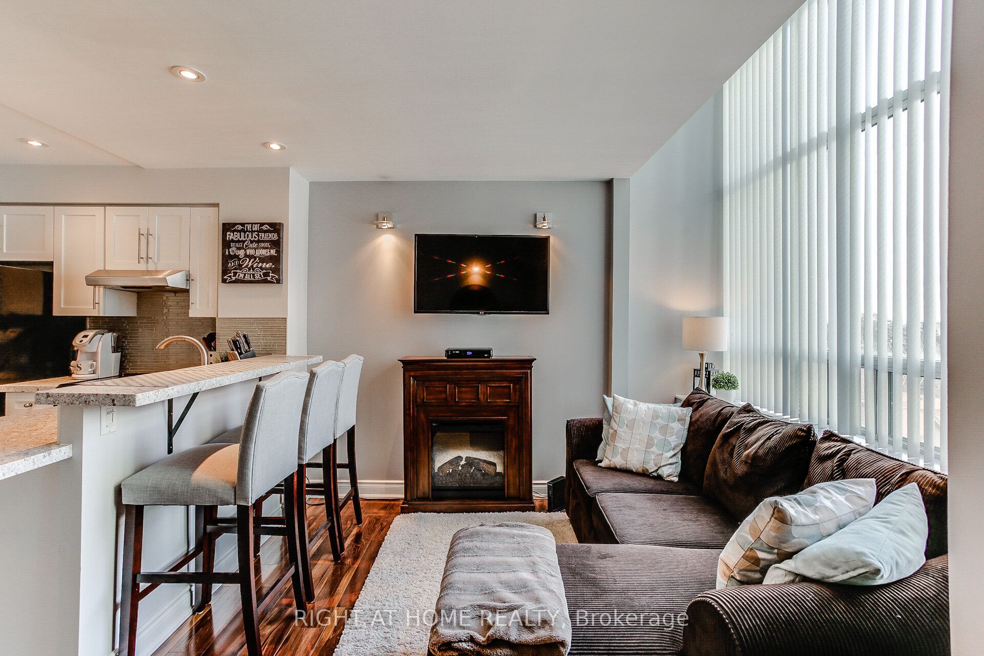 300 Manitoba Street 426 Property Photo 8