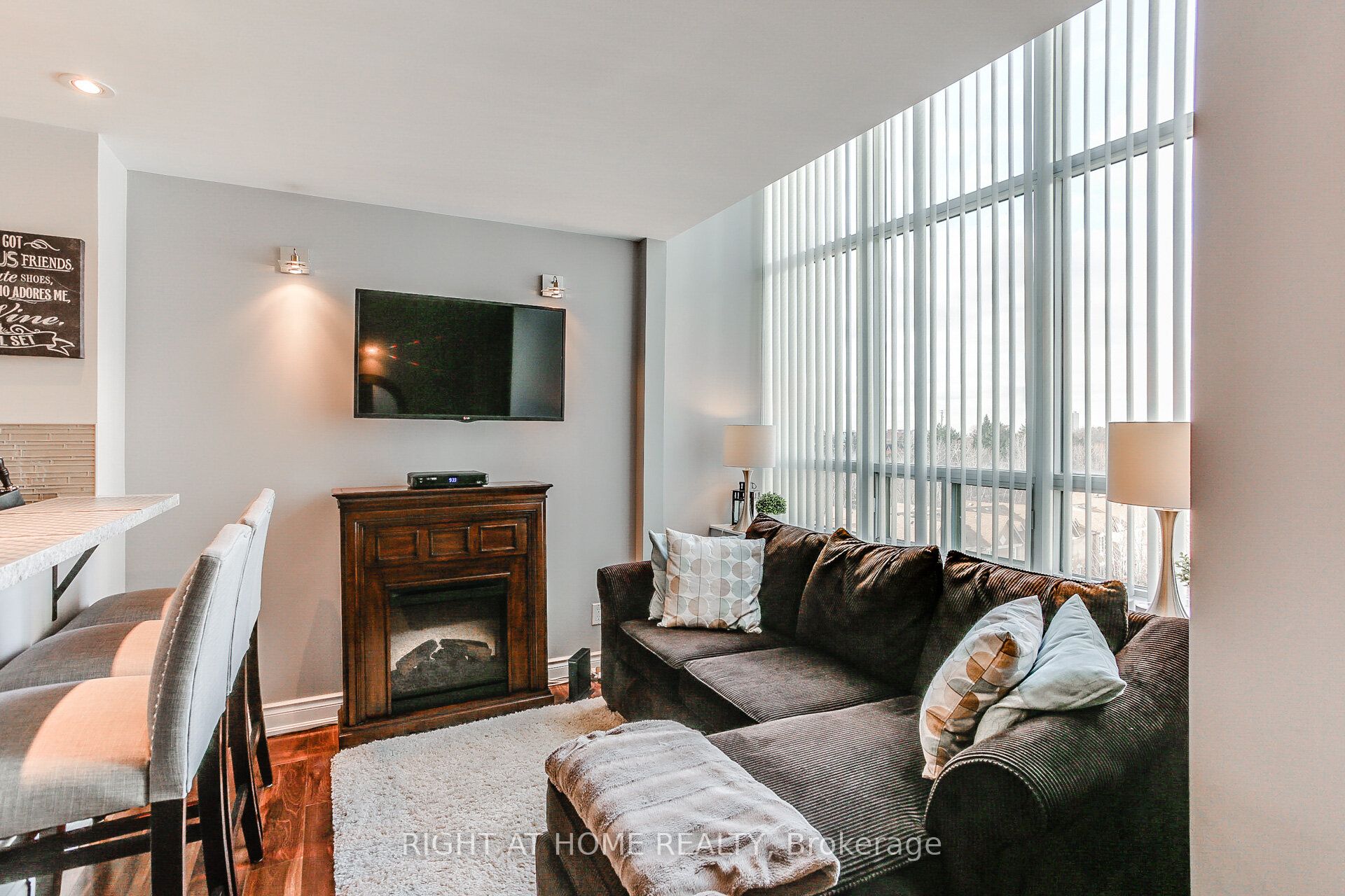 300 Manitoba Street 426 Property Photo 9