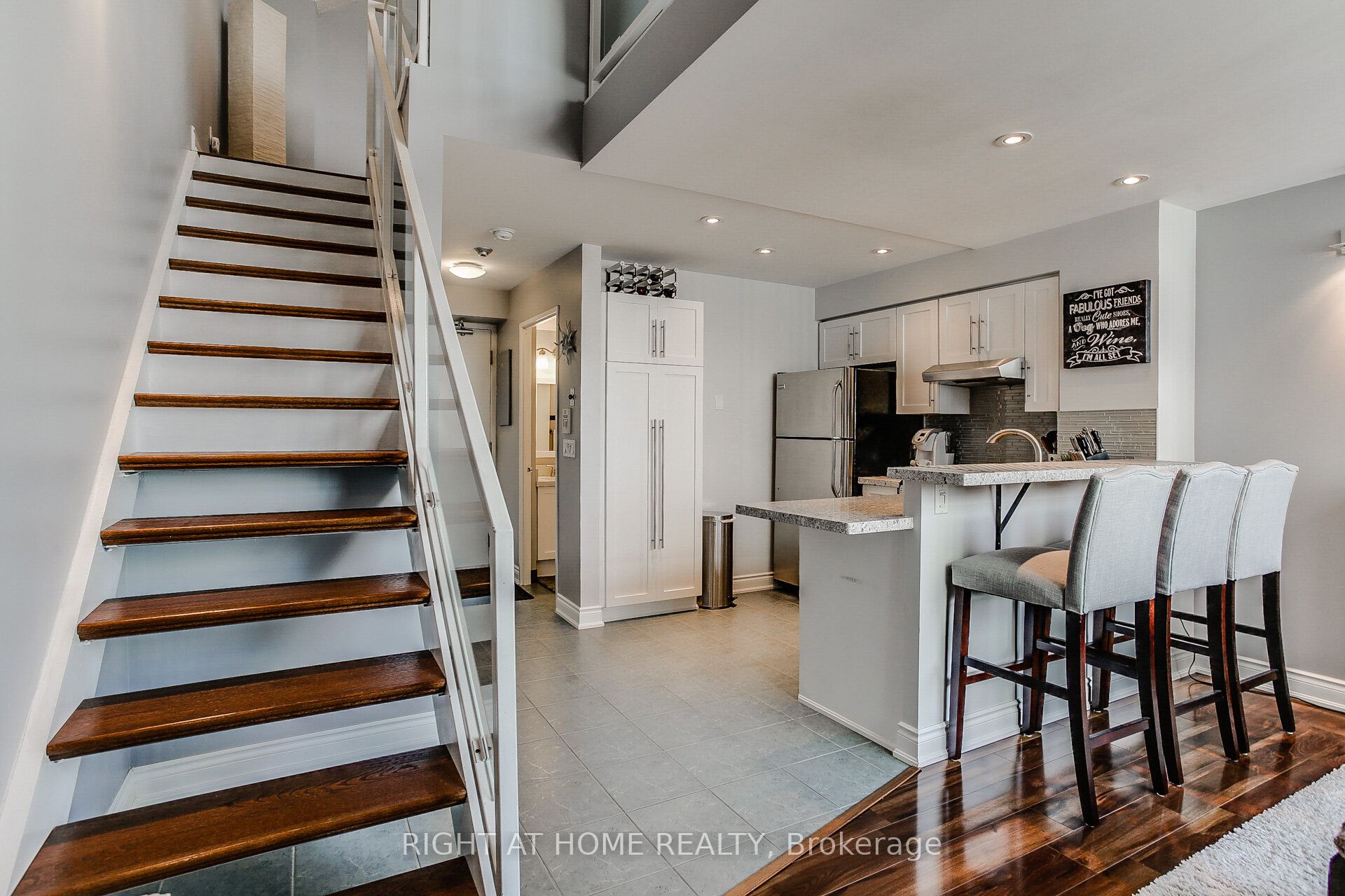 300 Manitoba Street 426 Property Photo 12