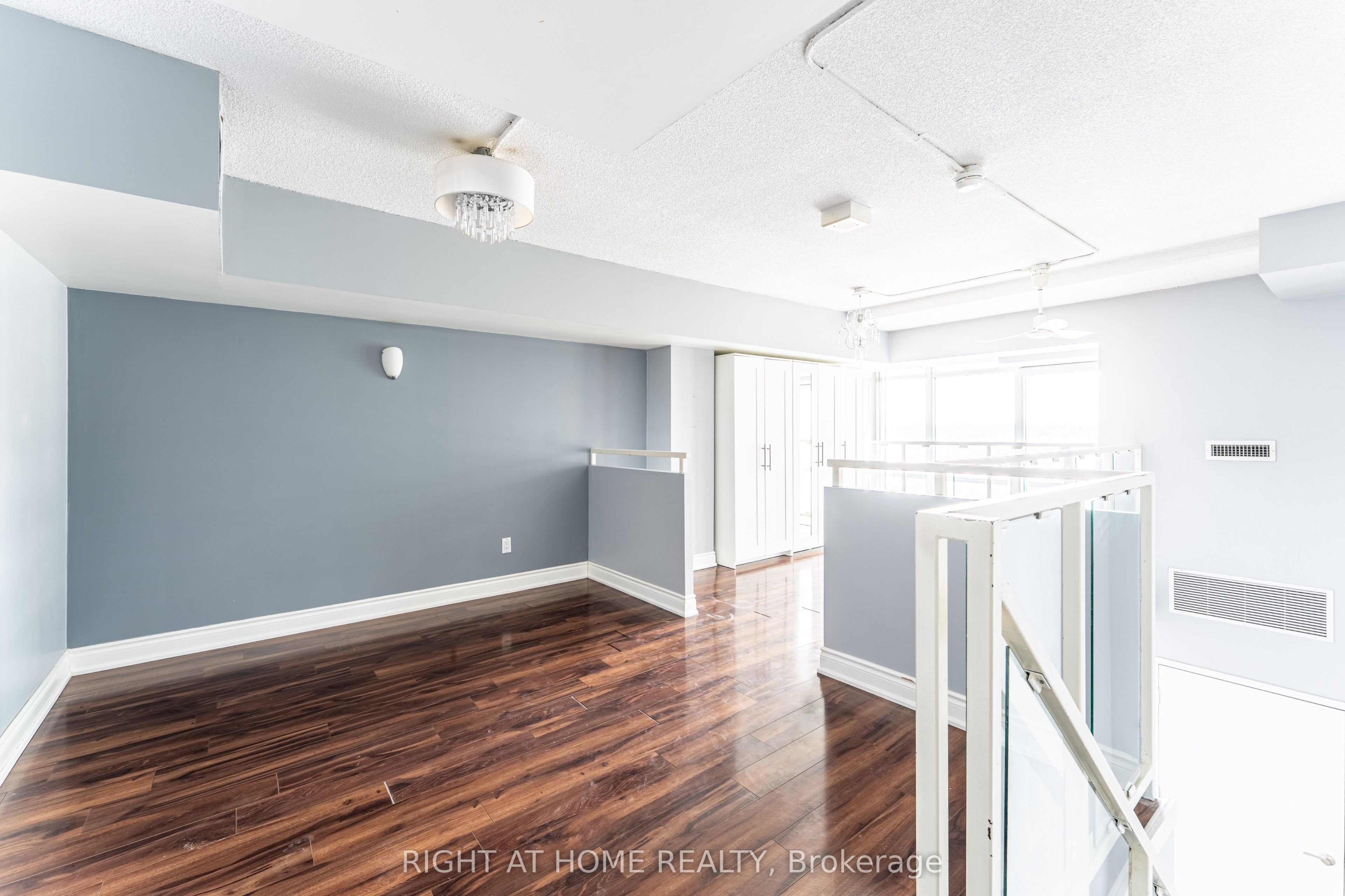 300 Manitoba Street 426 Property Photo 33