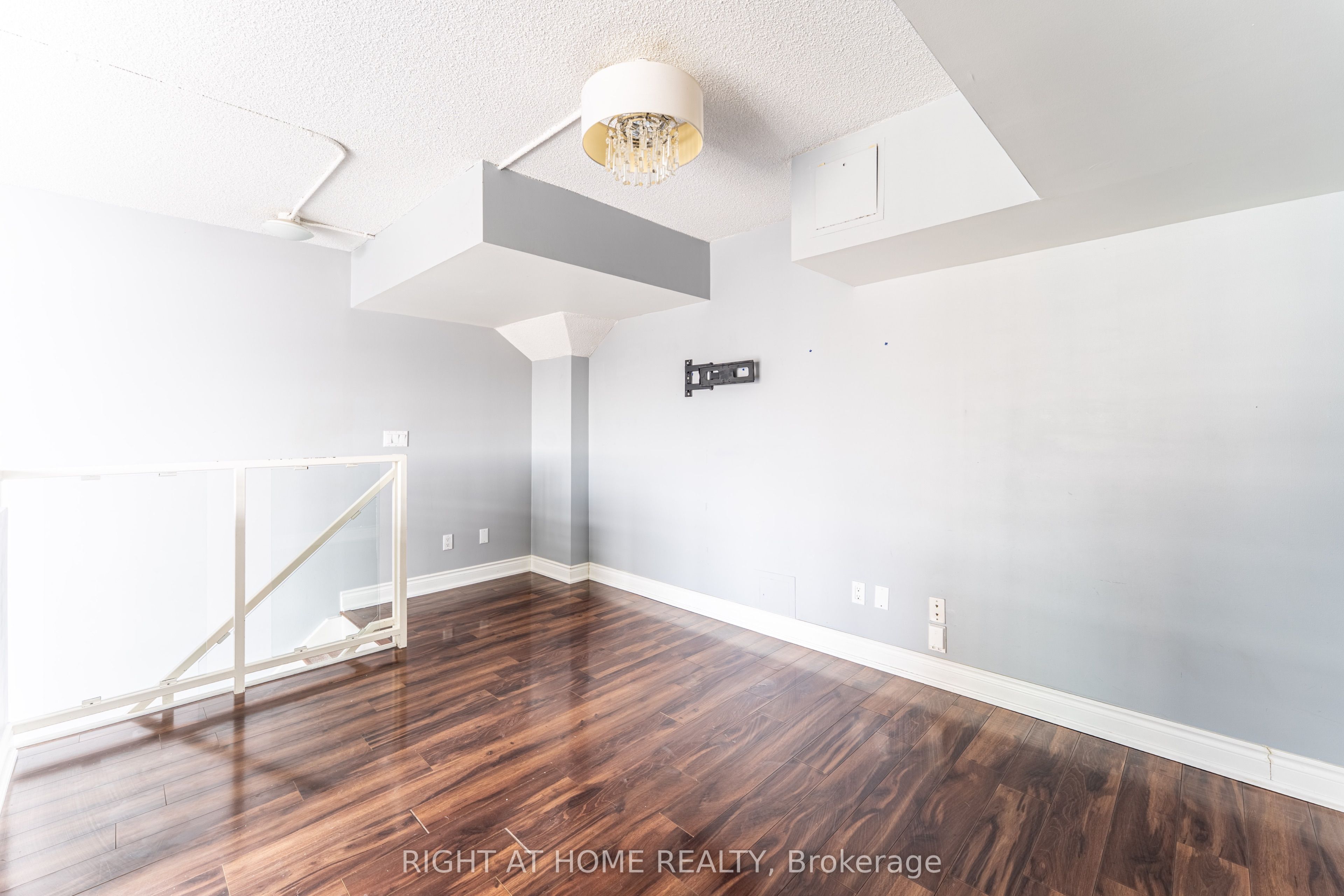 300 Manitoba Street 426 Property Photo 34