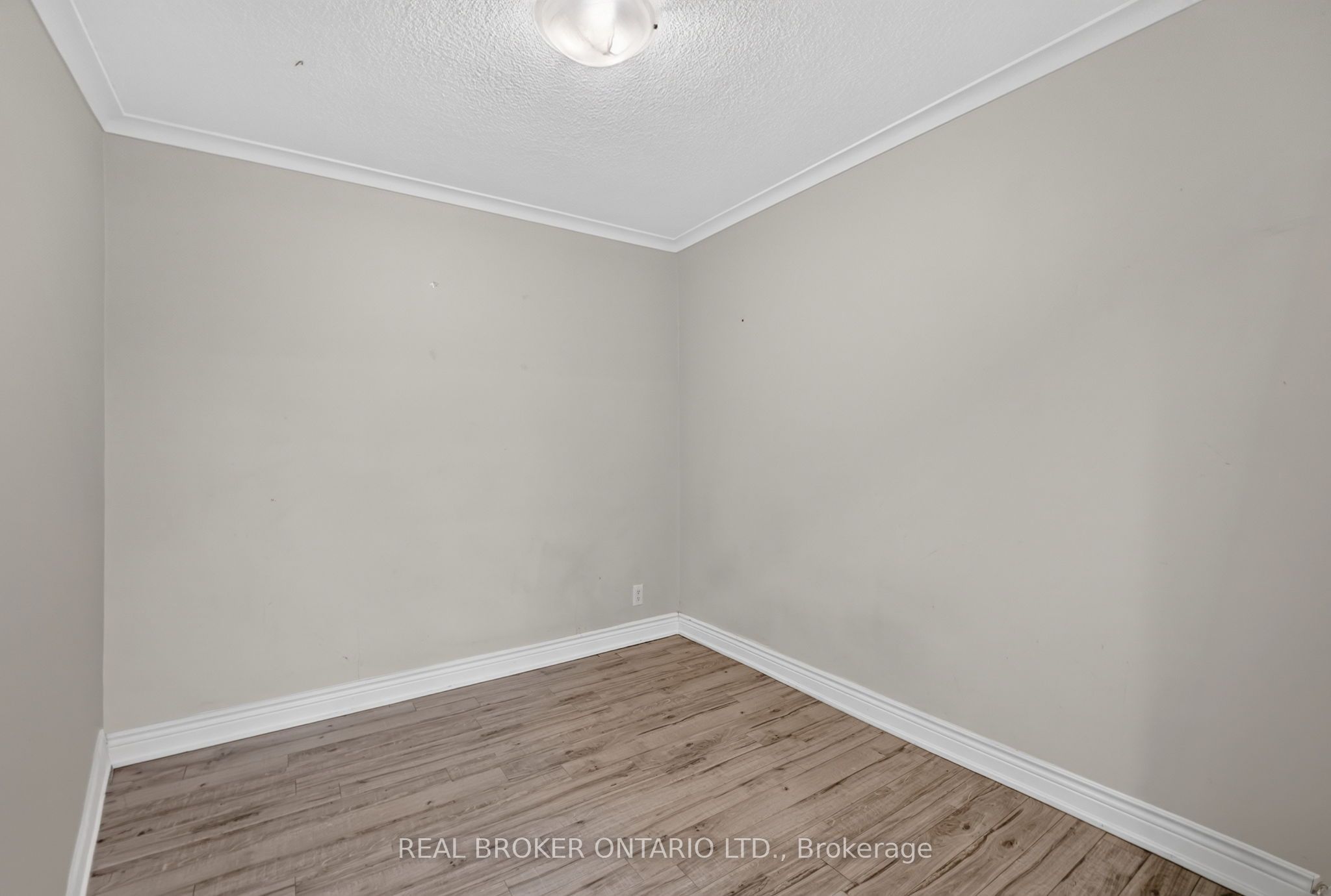 27 Vange Crescent Property Photo 12