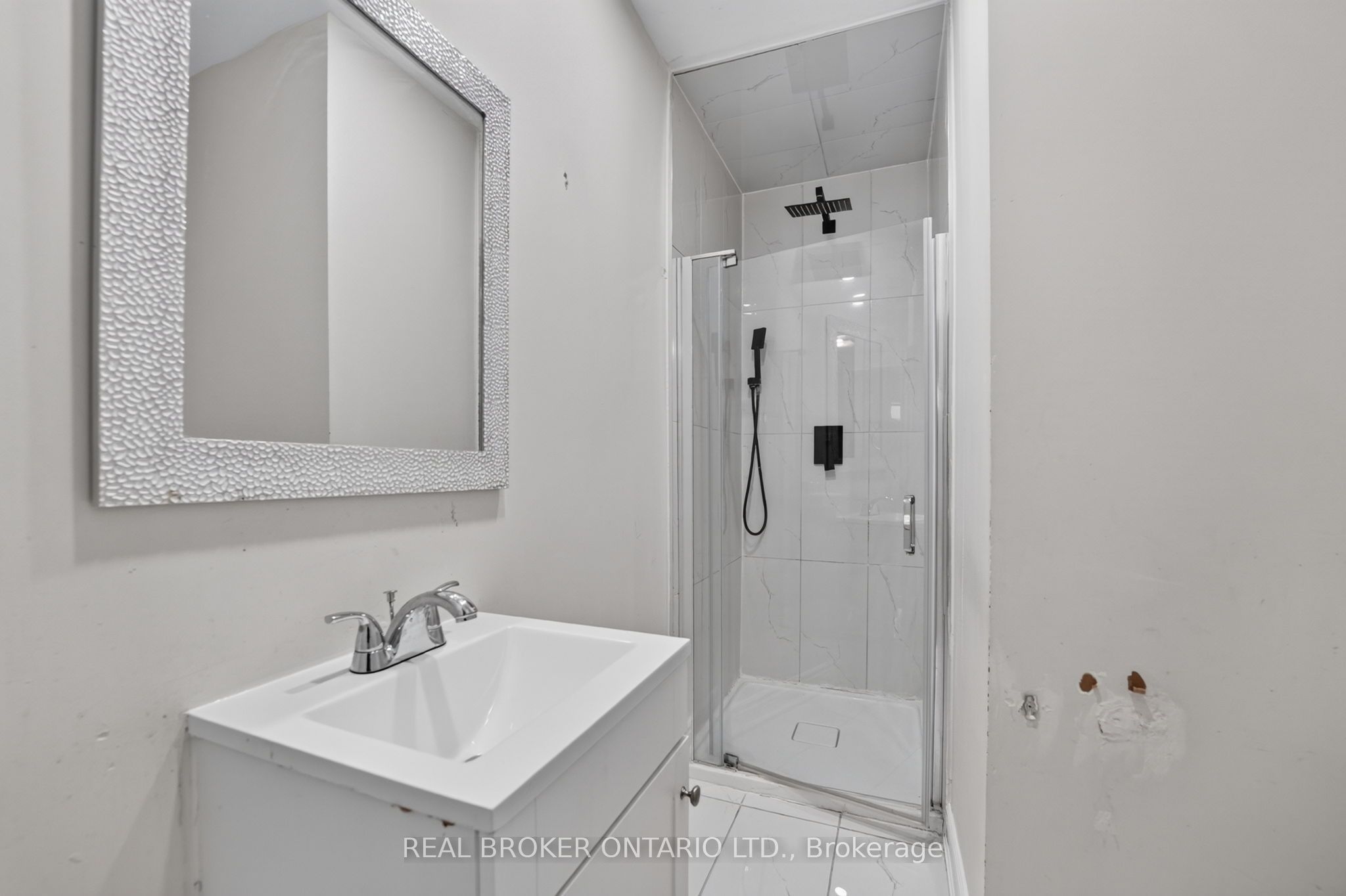 27 Vange Crescent Property Photo 20