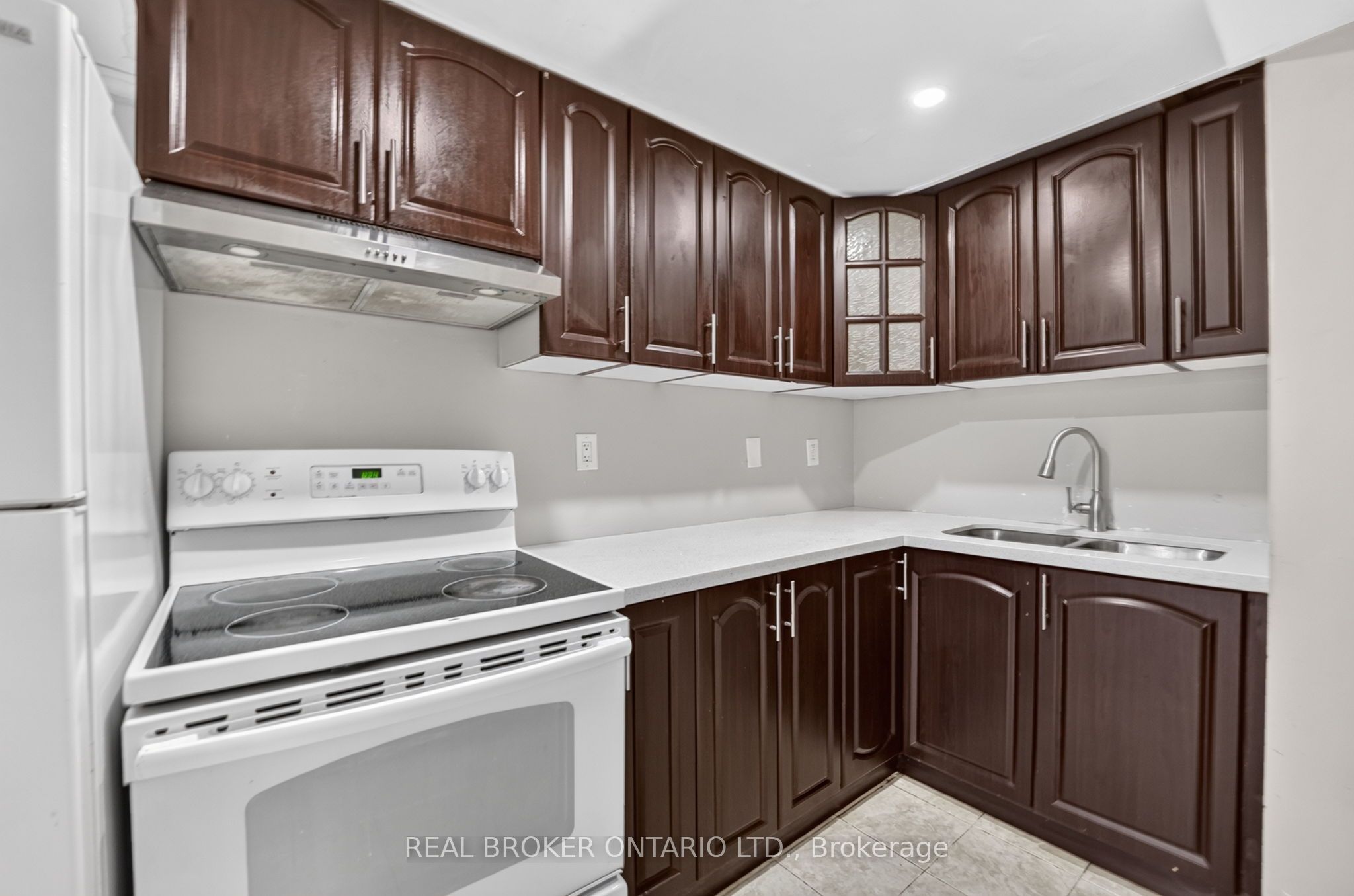 27 Vange Crescent Property Photo 26