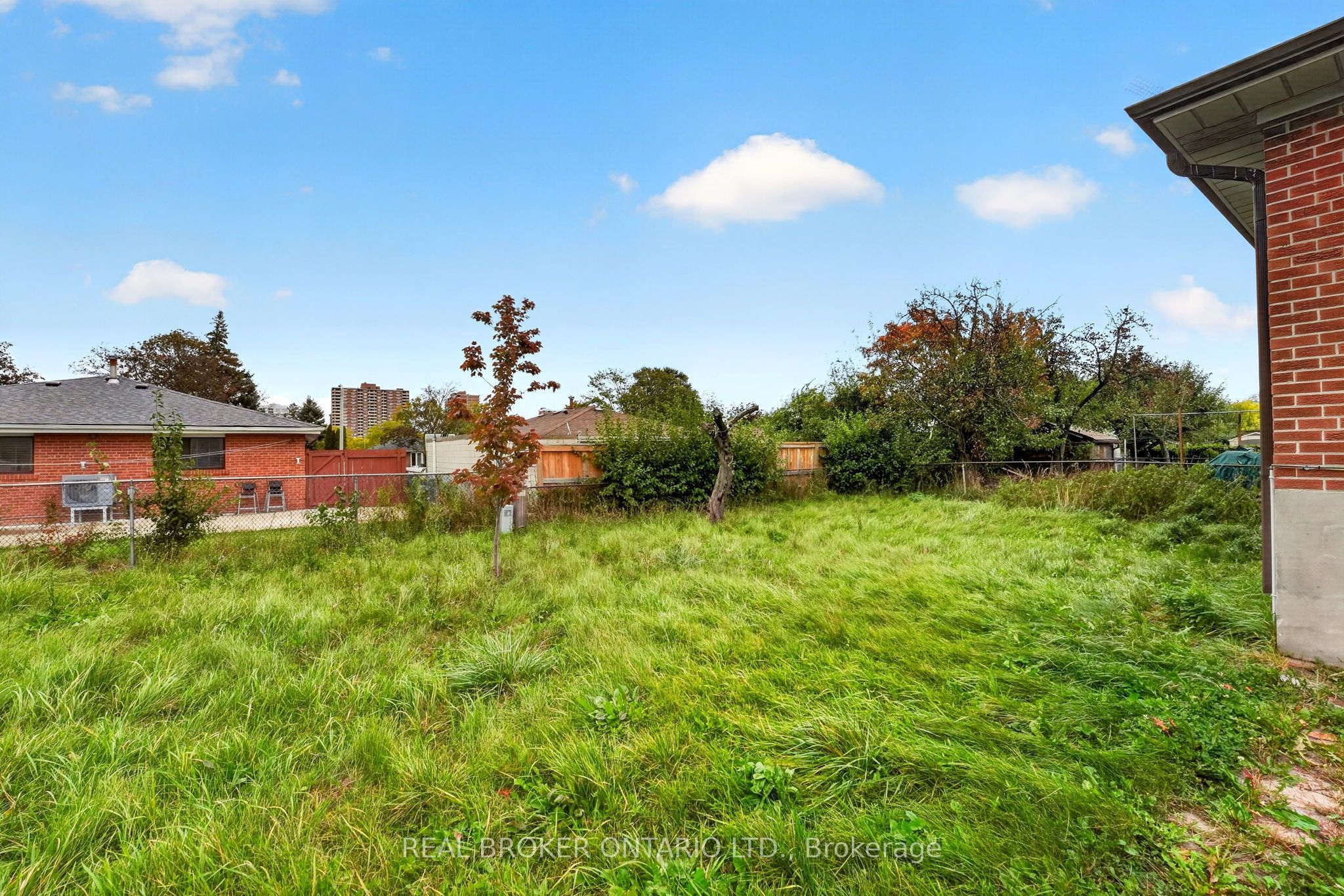 27 Vange Crescent Property Photo 44