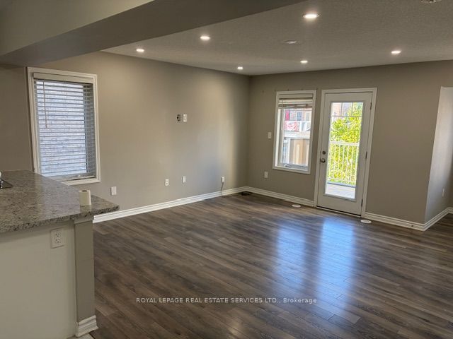 63 Bond Head Court Property Photo 8