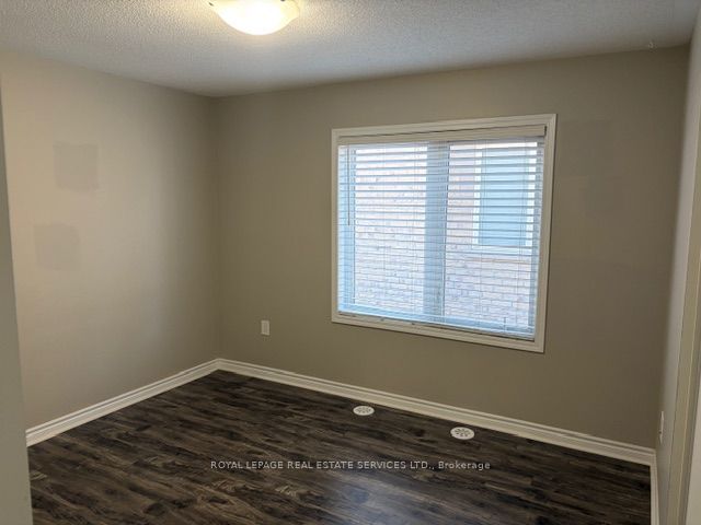 63 Bond Head Court Property Photo 11