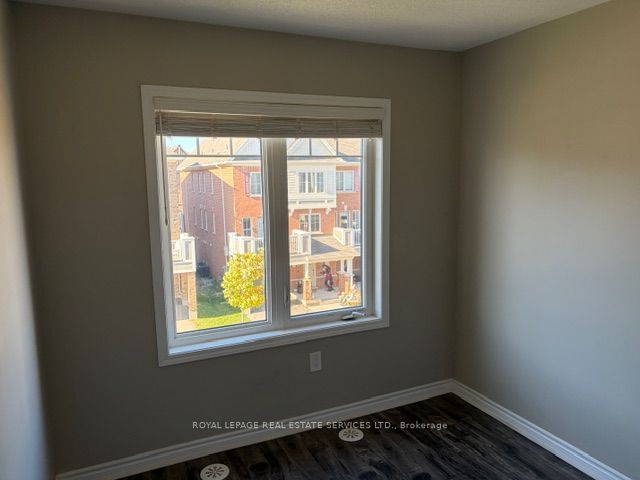 63 Bond Head Court Property Photo 12