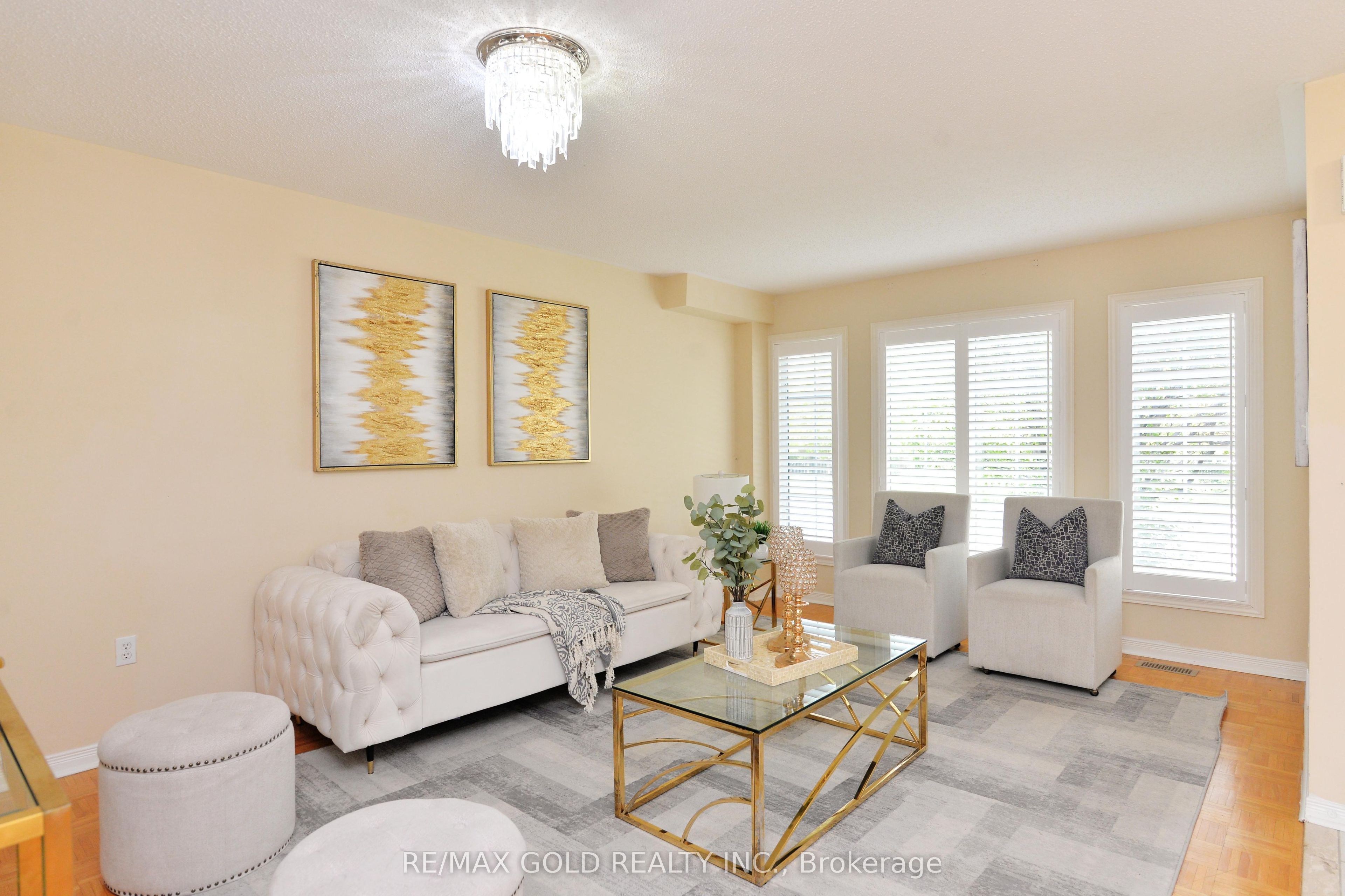 5974 Tenth Line Property Photo 8