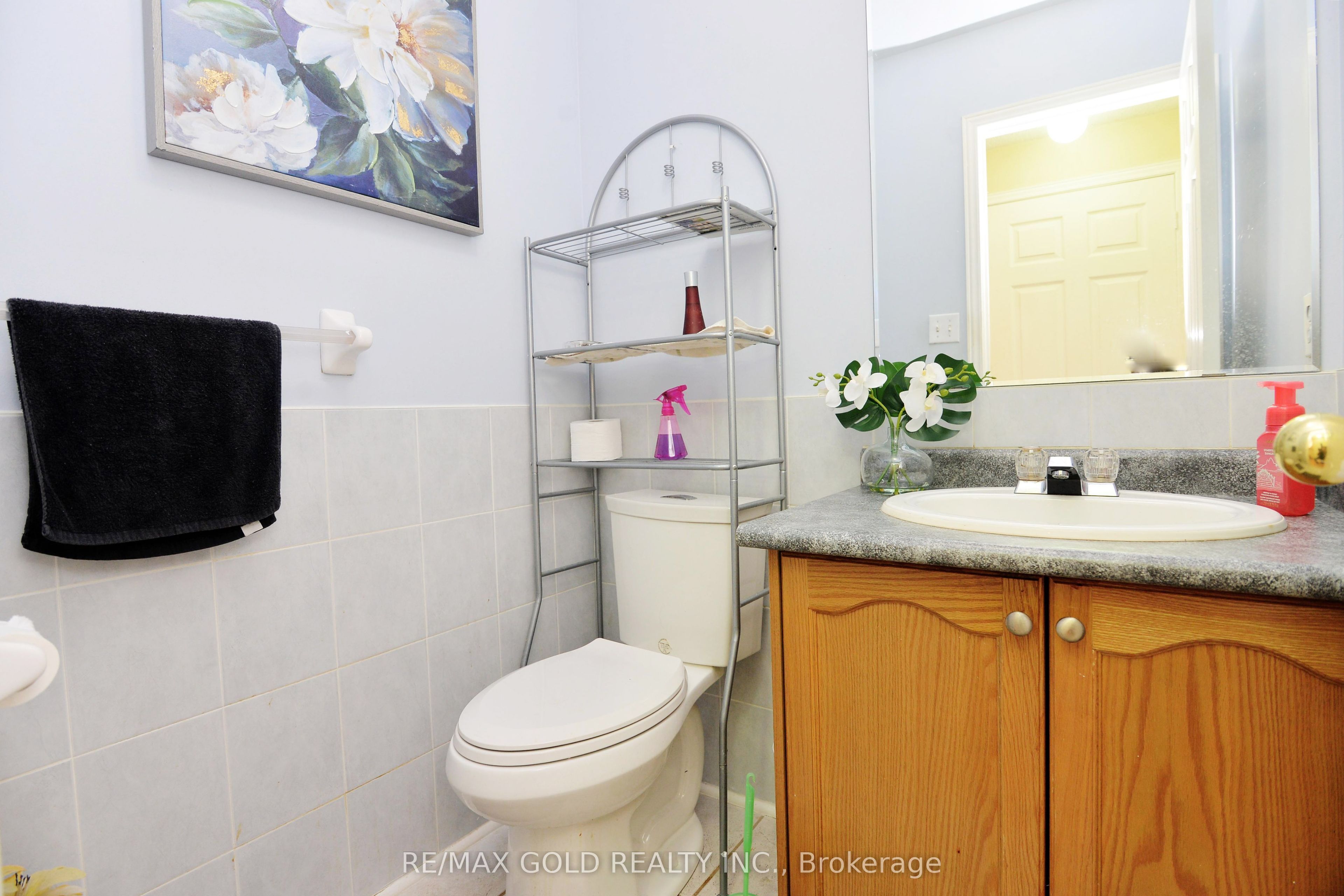 5974 Tenth Line Property Photo 19