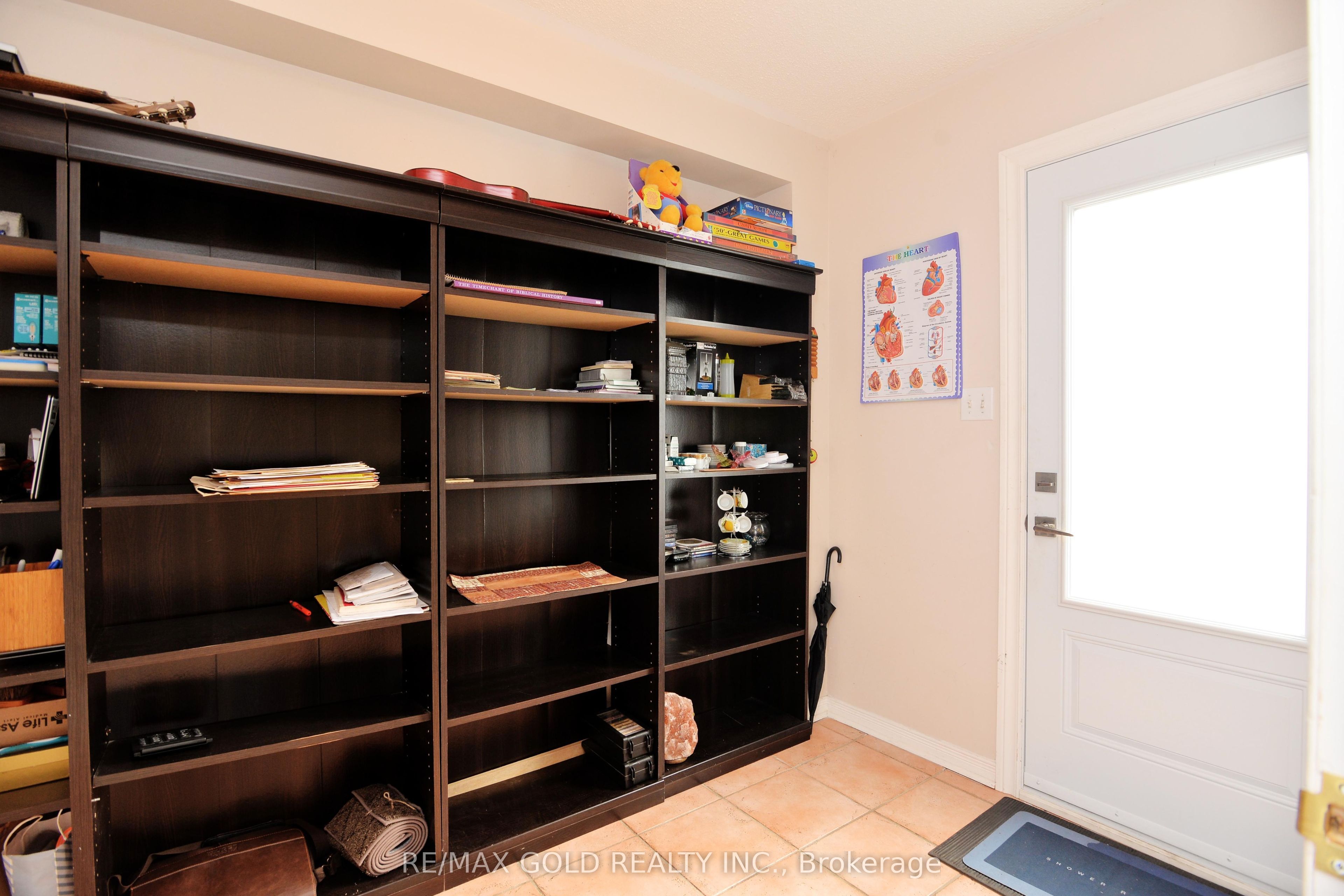 5974 Tenth Line Property Photo 20