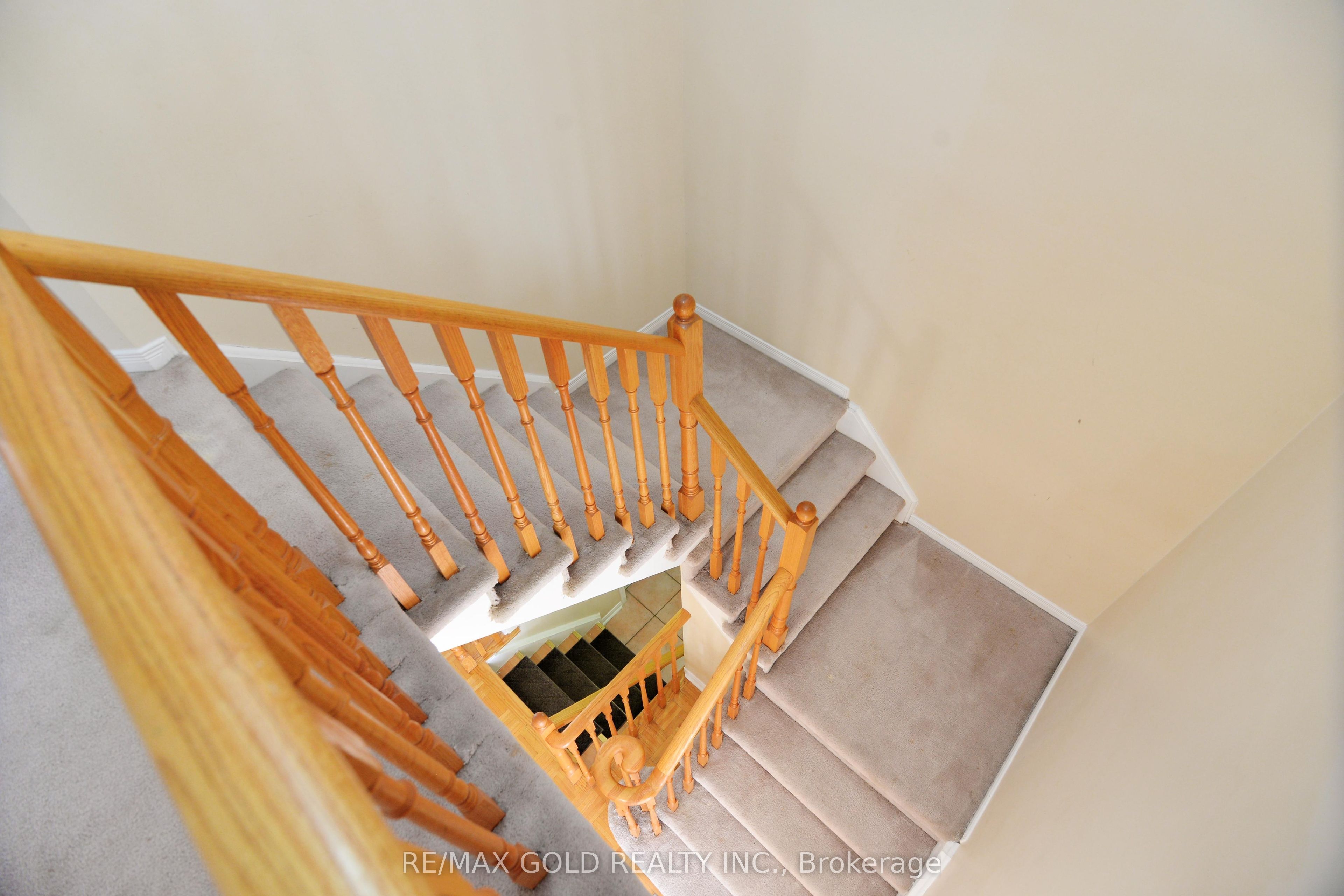 5974 Tenth Line Property Photo 22