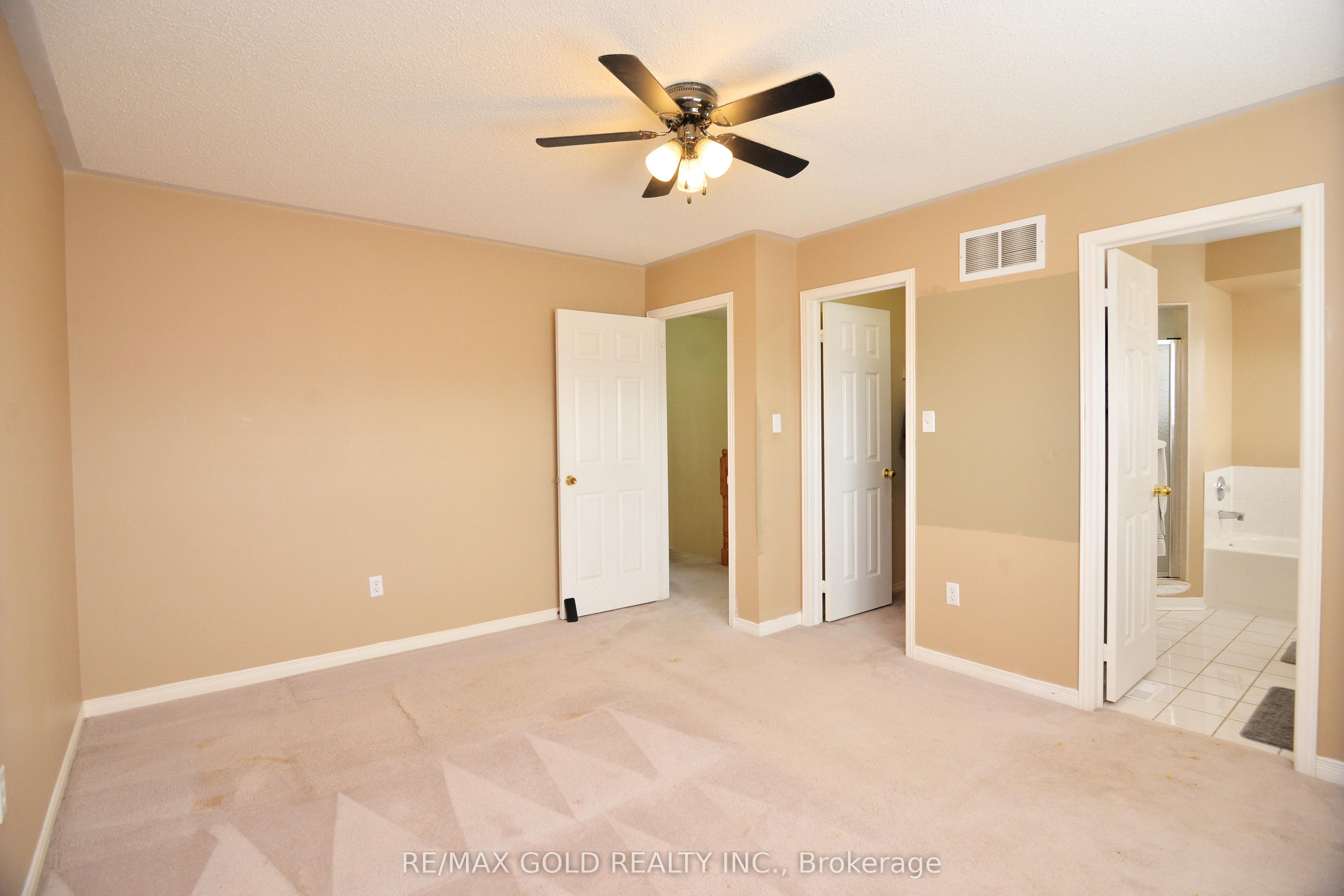 5974 Tenth Line Property Photo 25