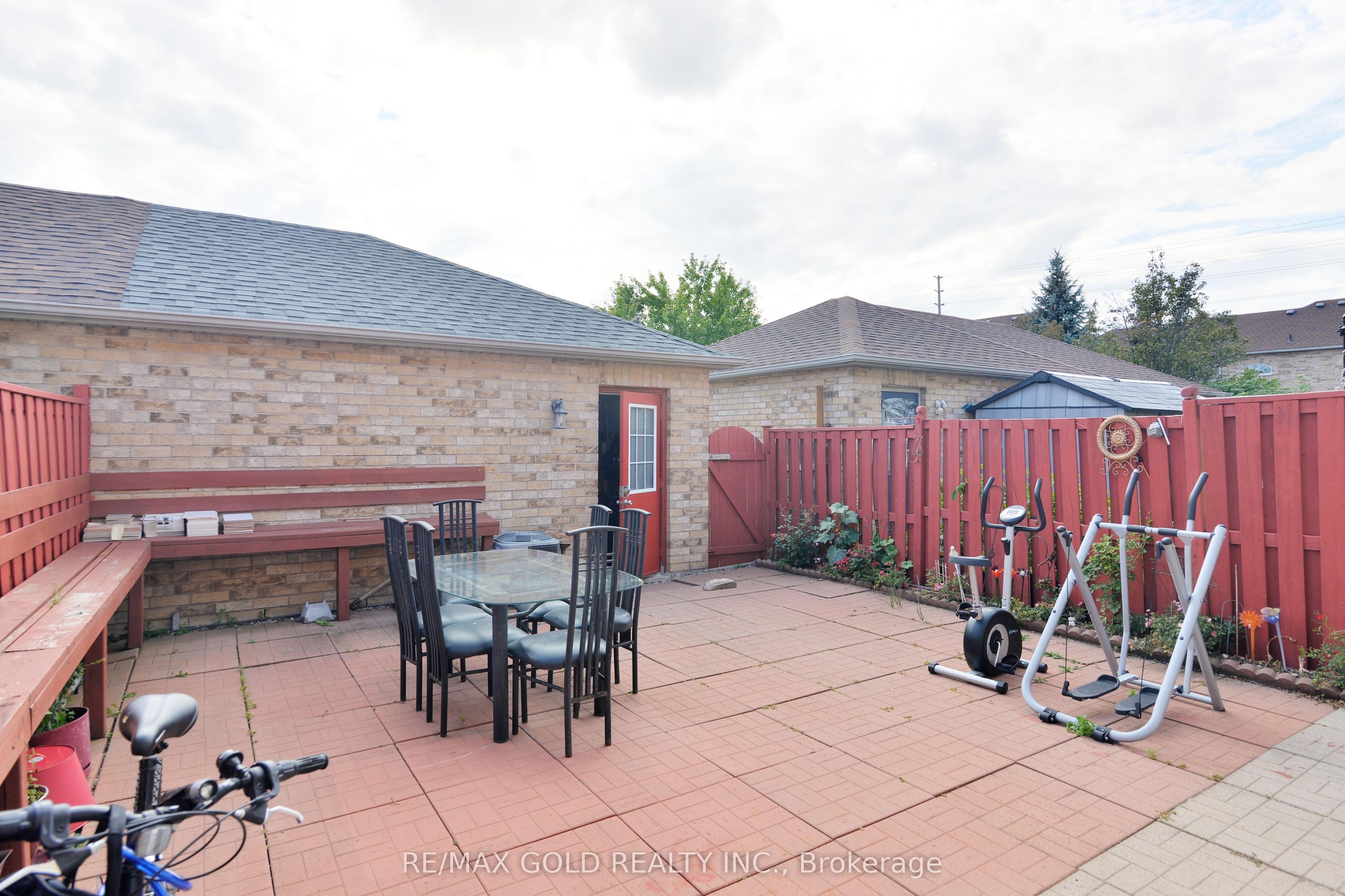 5974 Tenth Line Property Photo 41