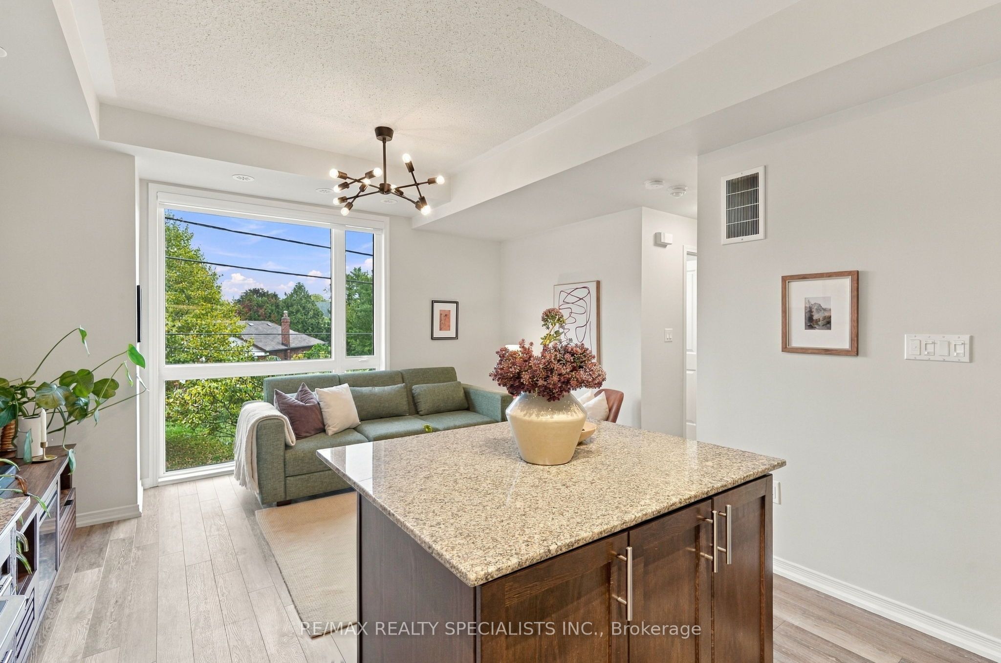 24 Fieldway Road 5 Property Photo 12