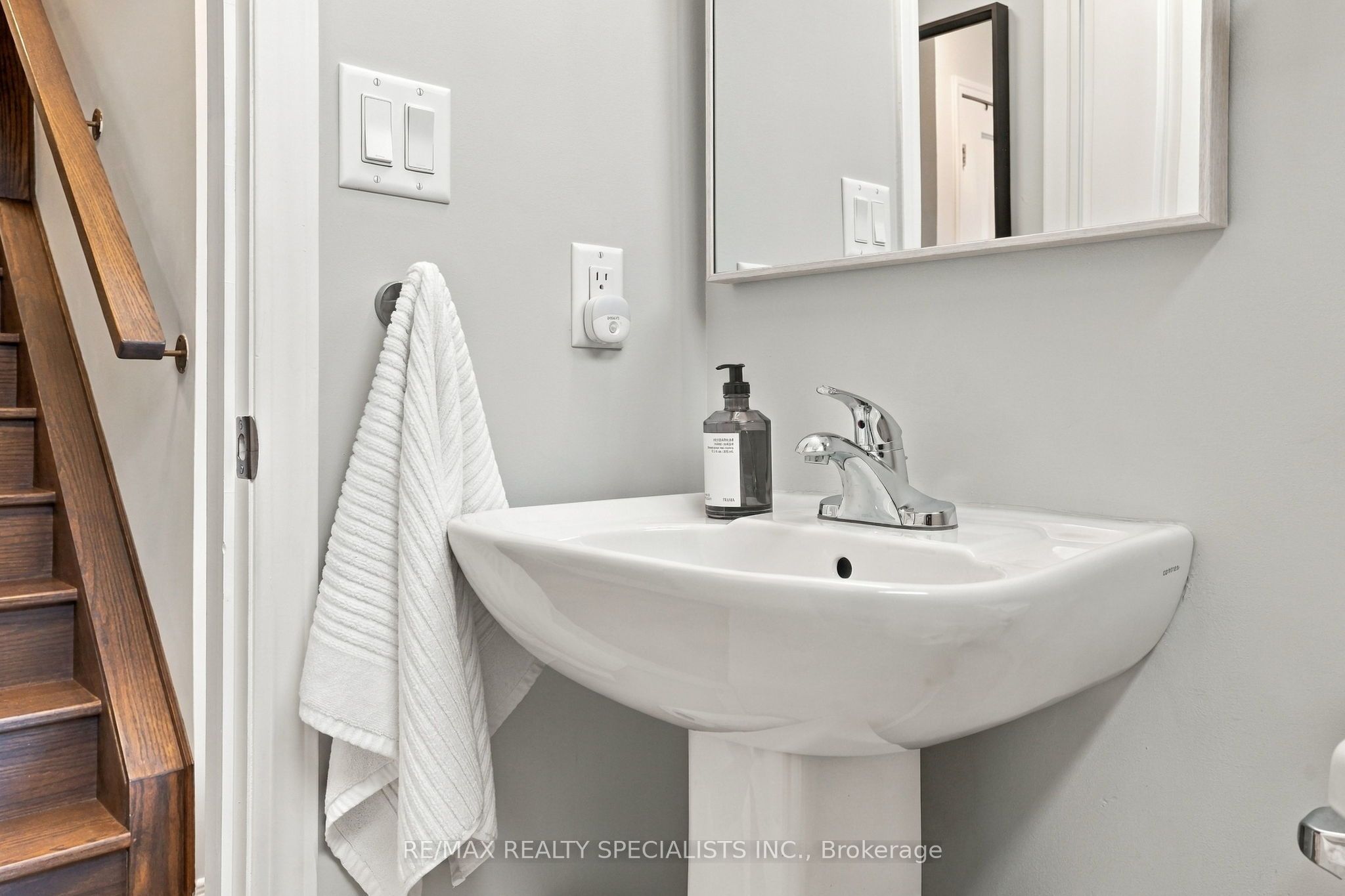 24 Fieldway Road 5 Property Photo 20