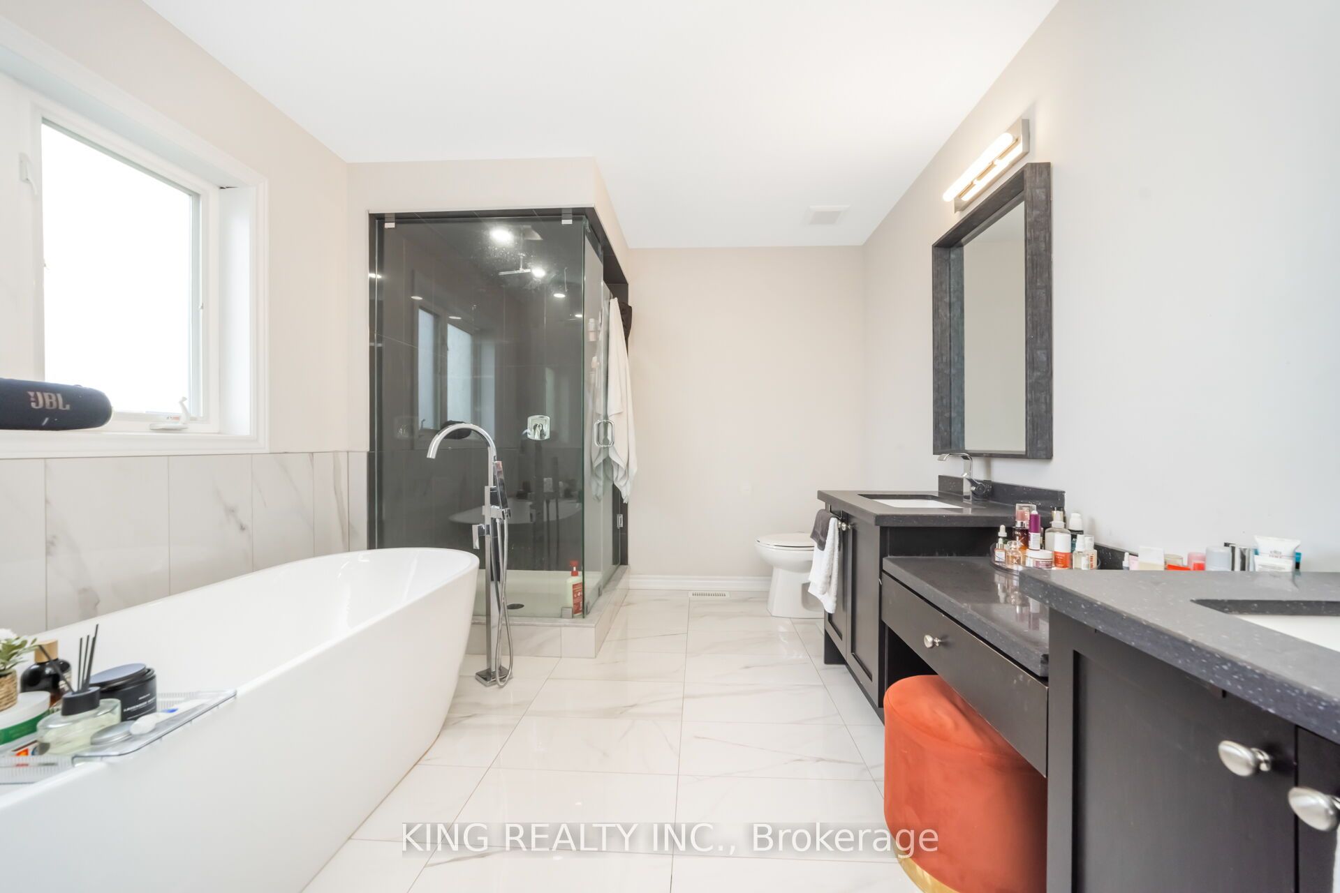 11 Malpass Street Property Photo 17