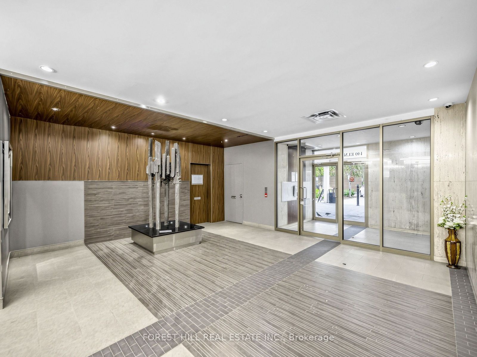 140 Elm Ridge Drive 116 Property Photo 3