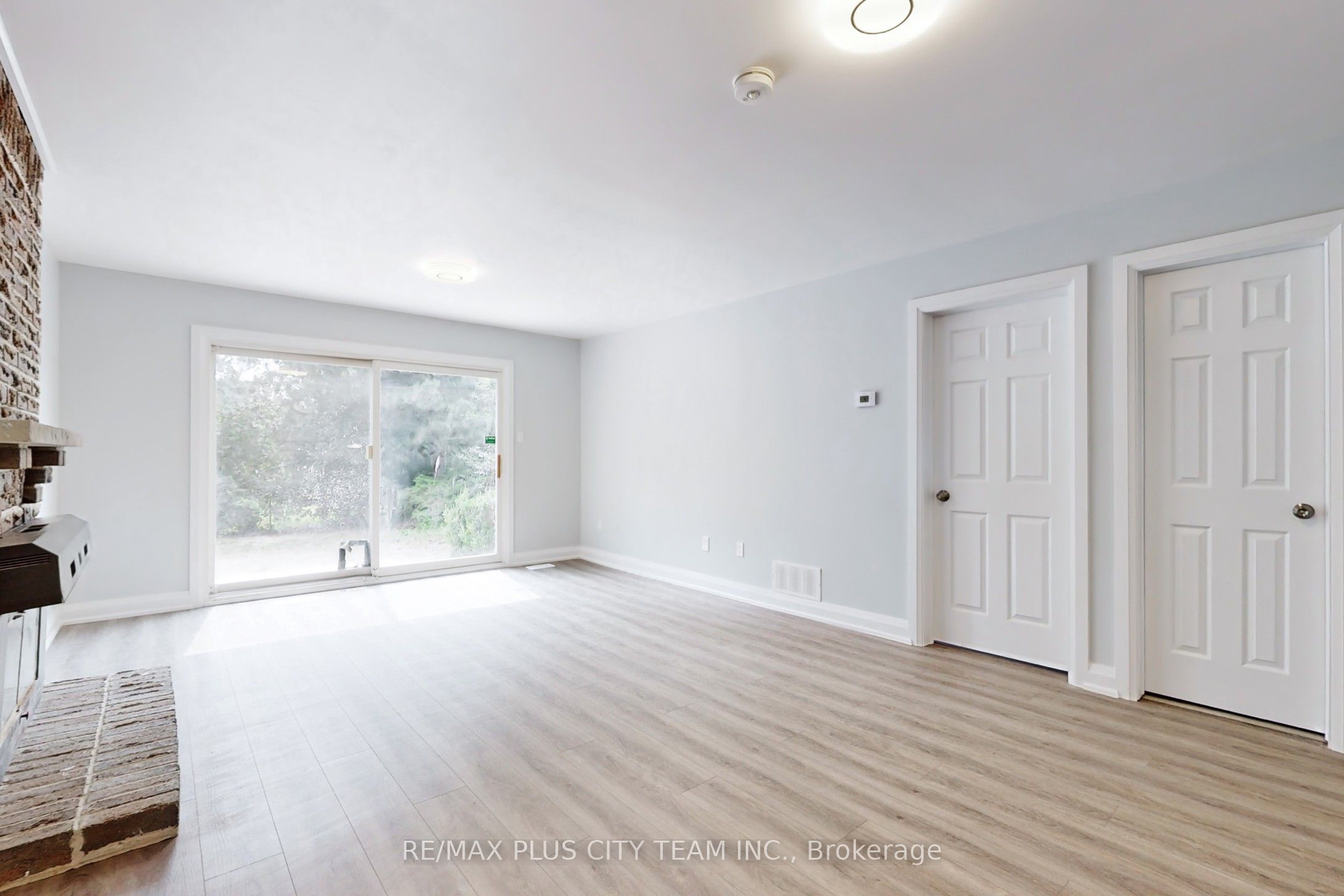 31 Leacrest Street Bsmt Property Photo 9