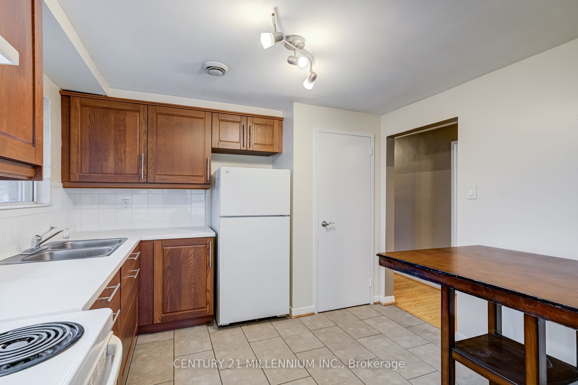 41 English Street A Property Photo 8