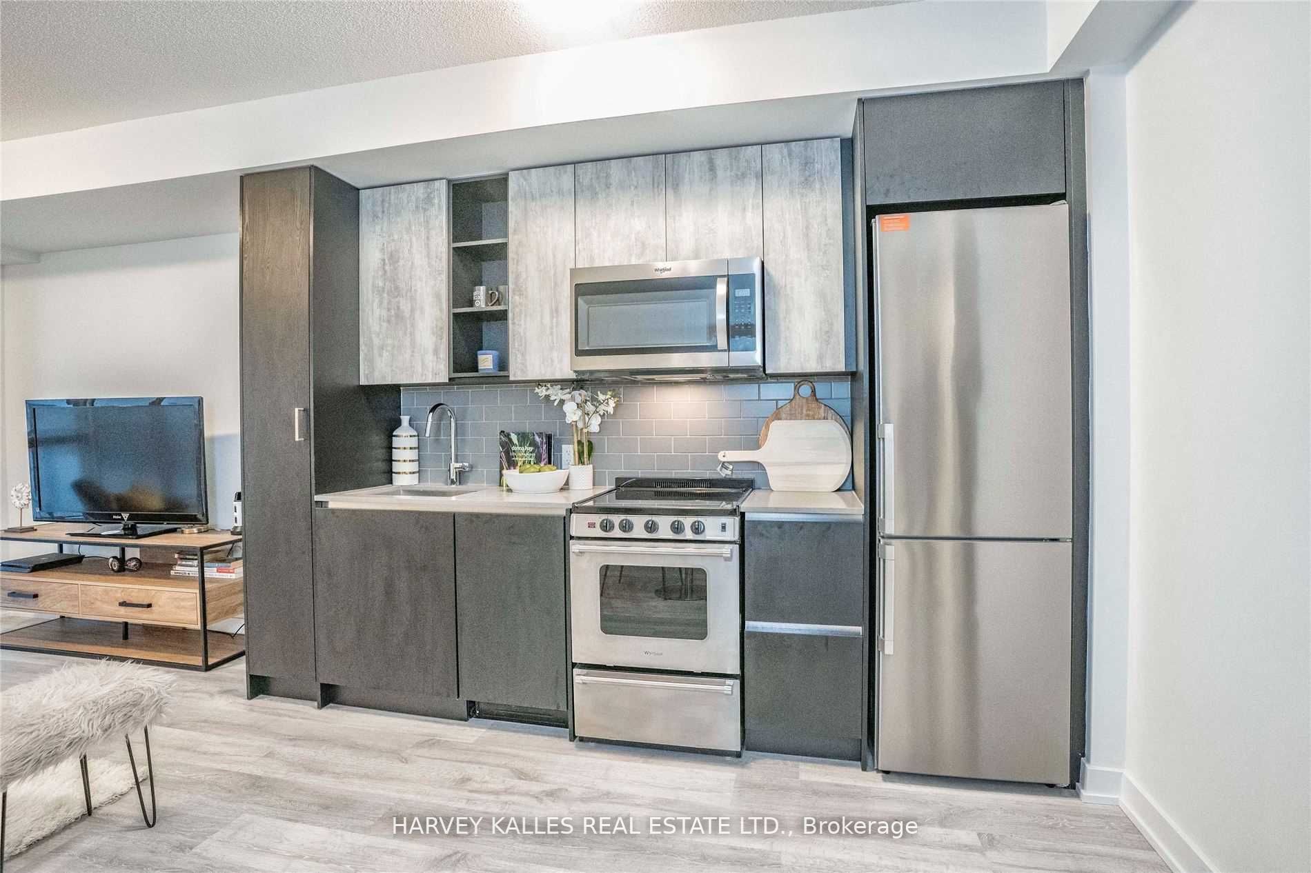 251 Manitoba Street 909 Property Photo 16