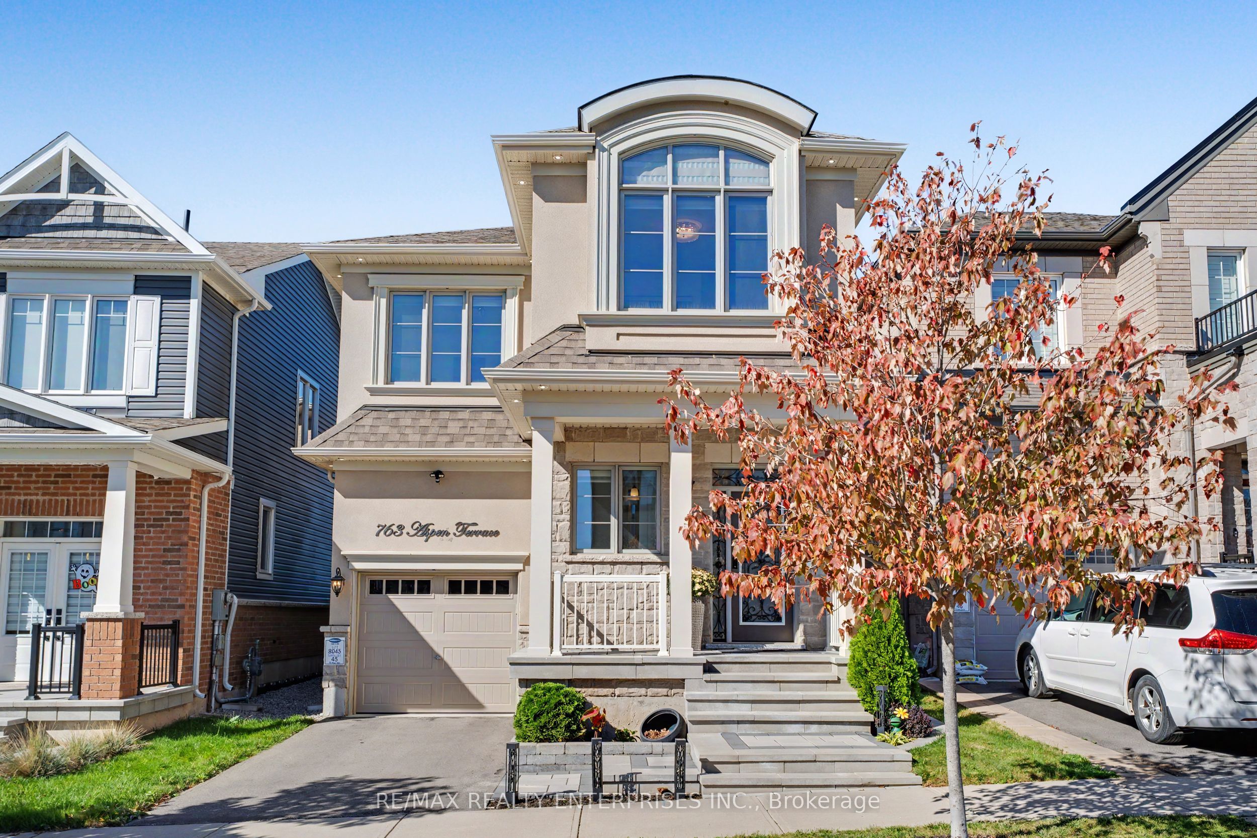 763 Aspen Terrace Property Photo 2