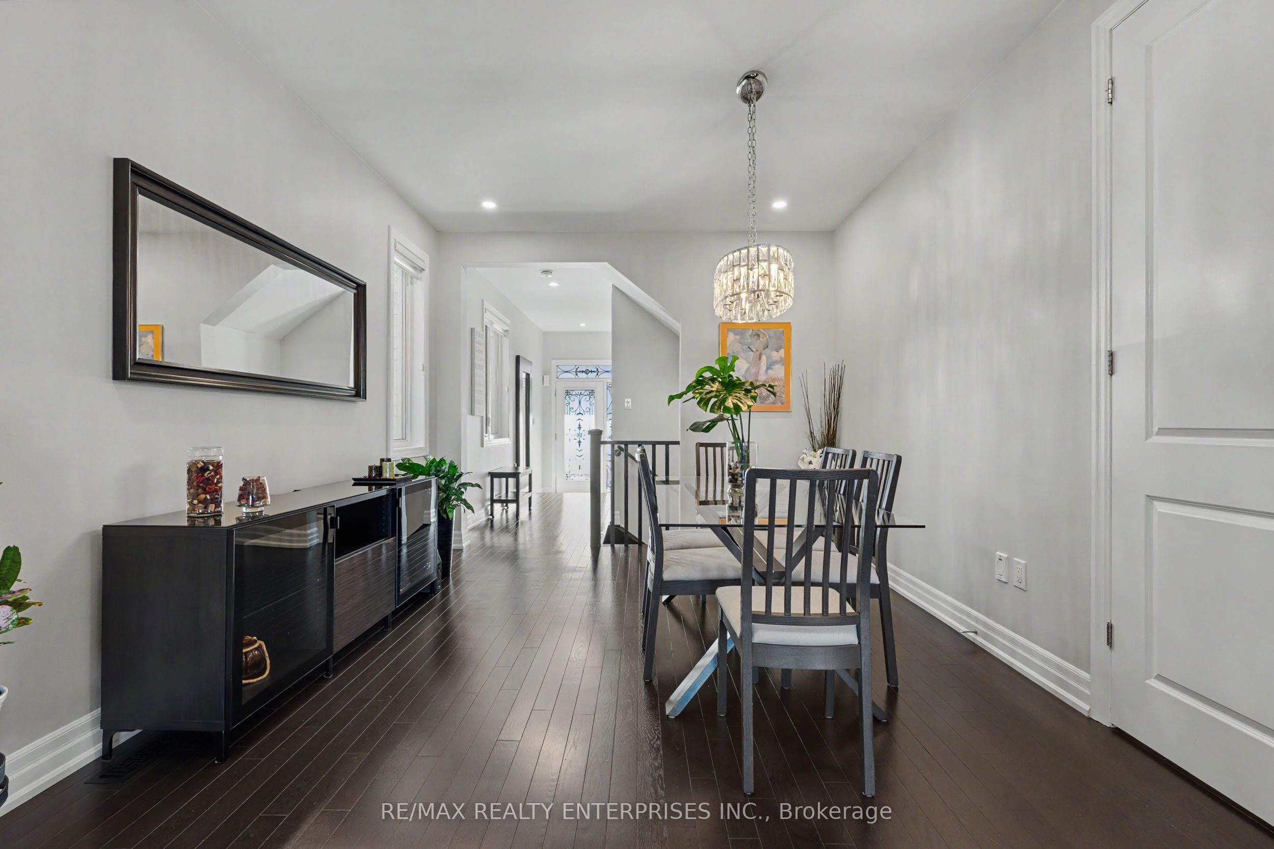 763 Aspen Terrace Property Photo 9
