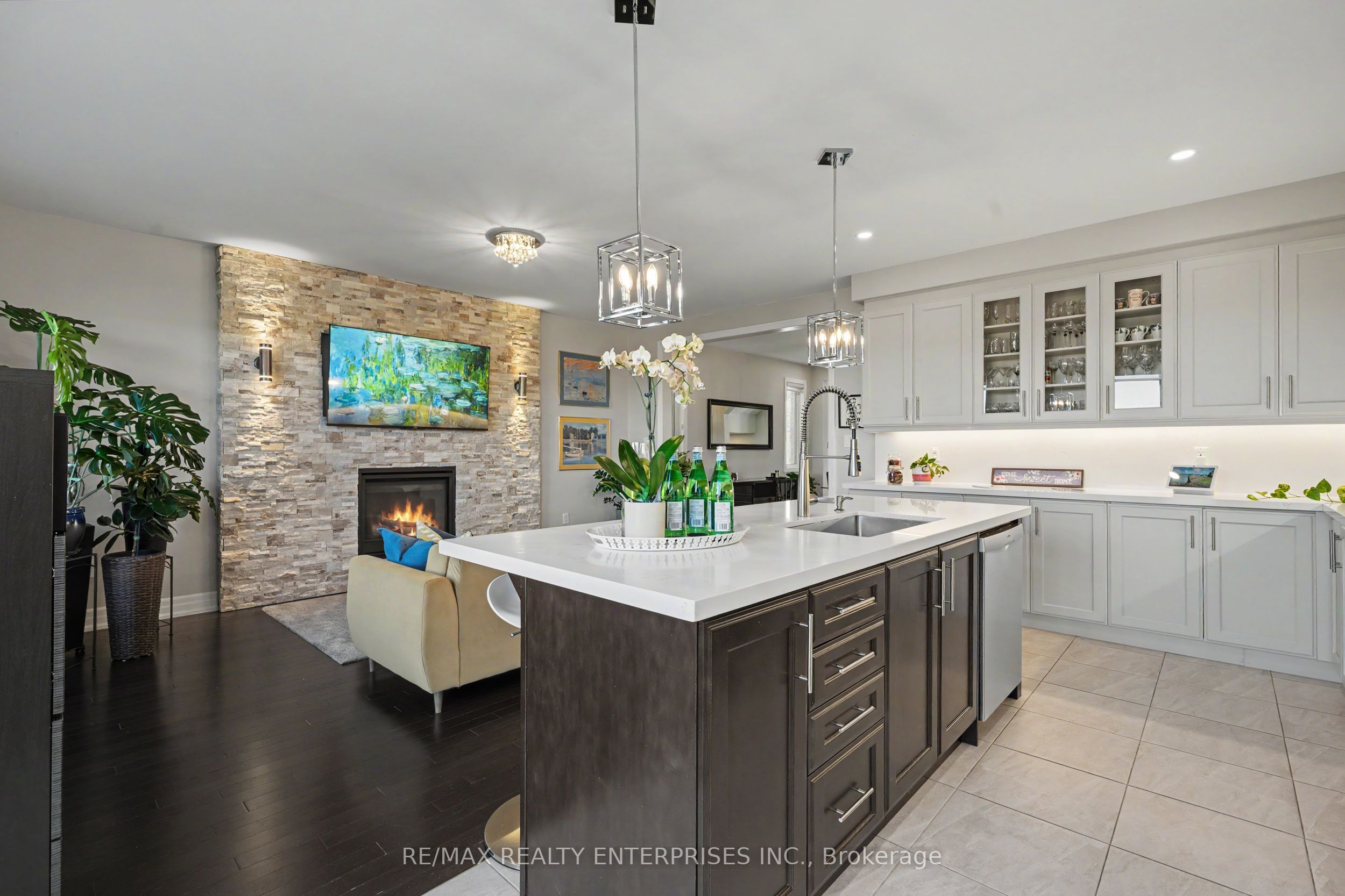 763 Aspen Terrace Property Photo 16