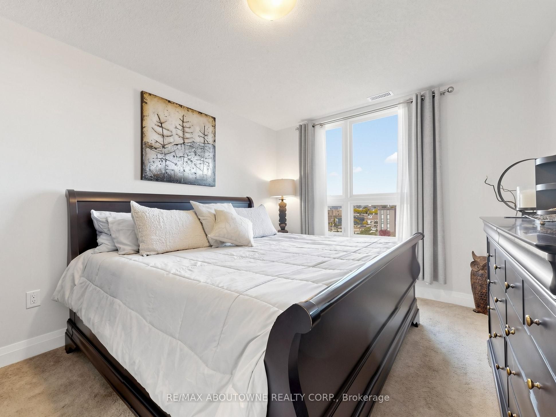 630 Sauve Street 418 Property Photo 17