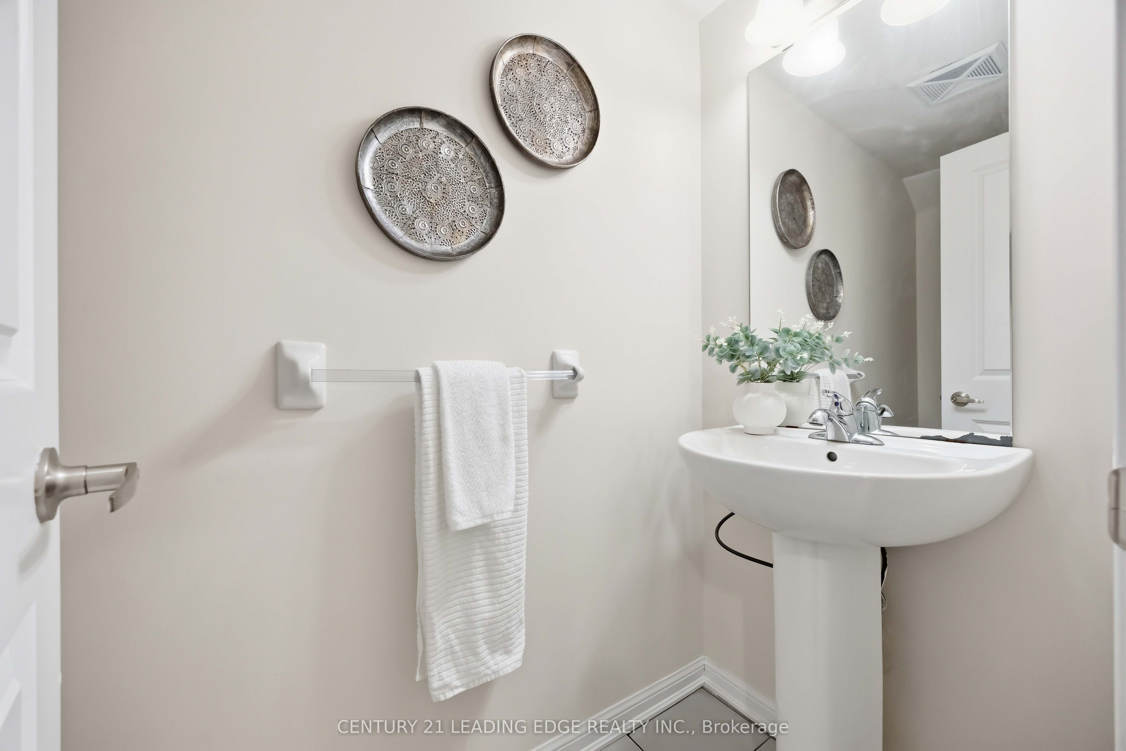 380 Hopewell Avenue 121 Property Photo 21