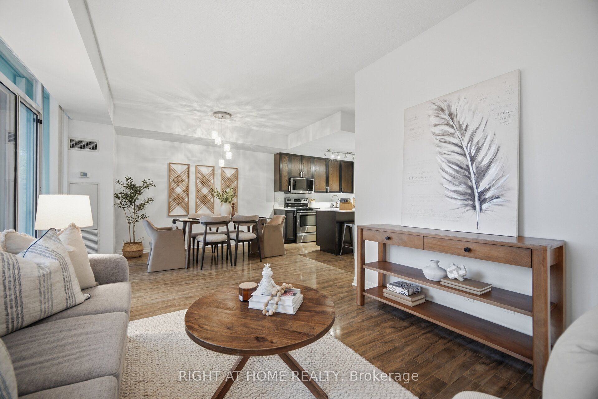 3939 Duke Of York Boulevard 604 Property Photo 15