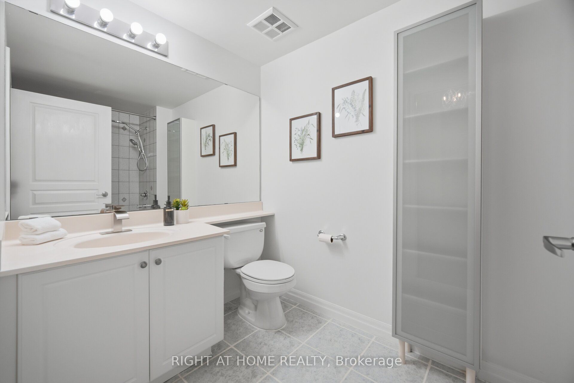 3939 Duke Of York Boulevard 604 Property Photo 22